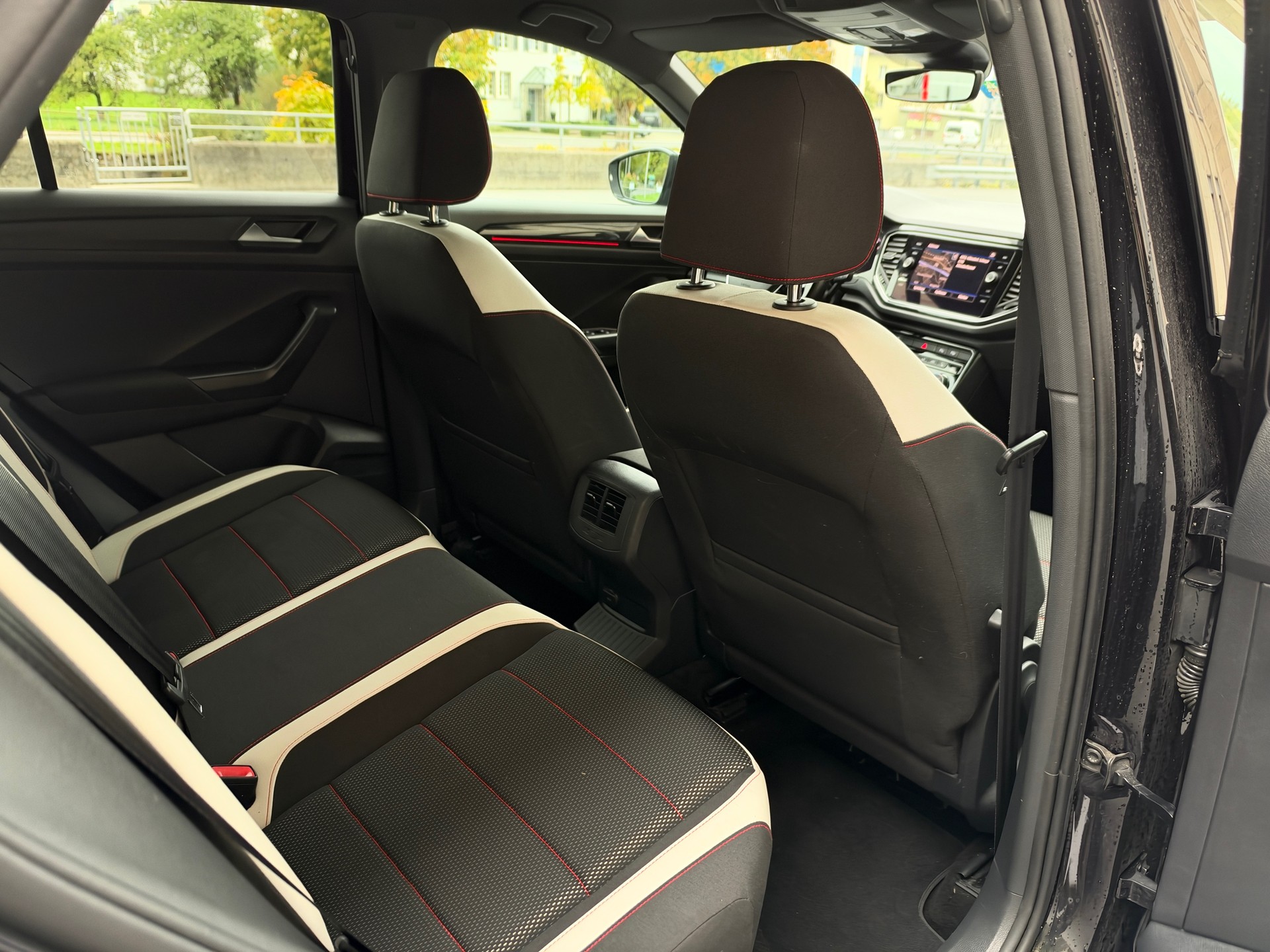 VW T-Roc 2.0 TDI SCR Sport DSG 4Motion-image-8