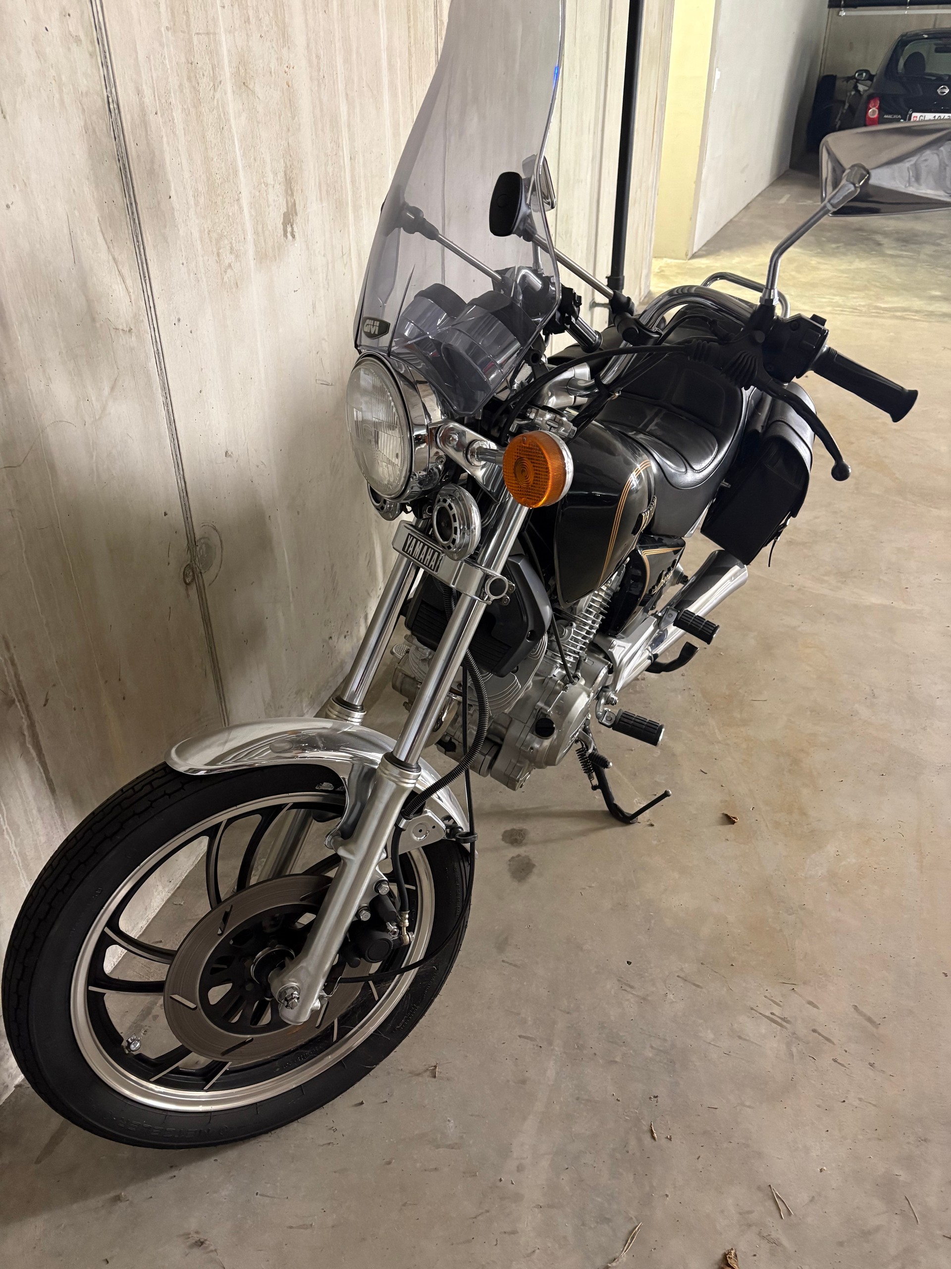 YAMAHA XV 500 SE-image-1