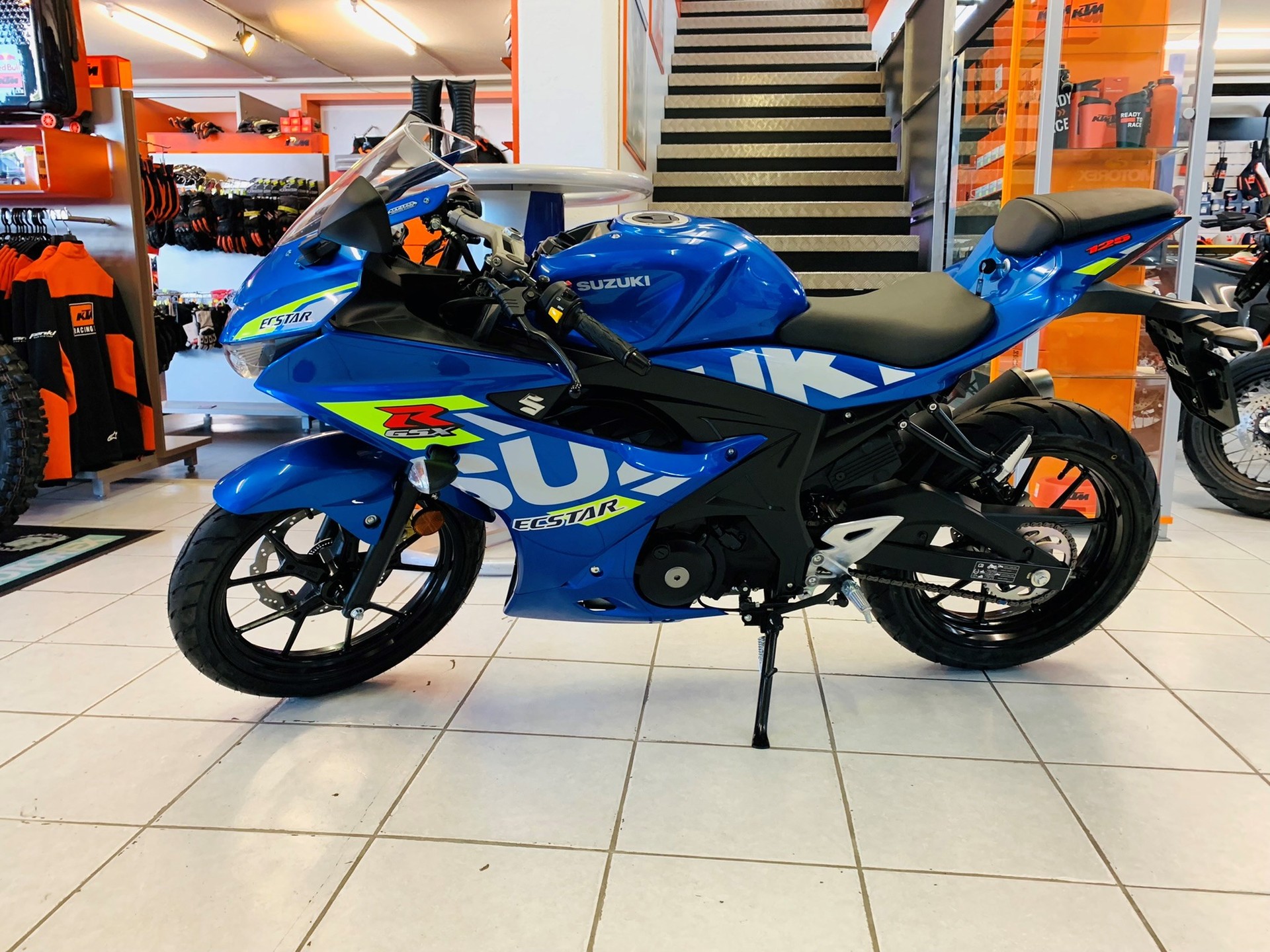 SUZUKI GSX-R 125-image-1
