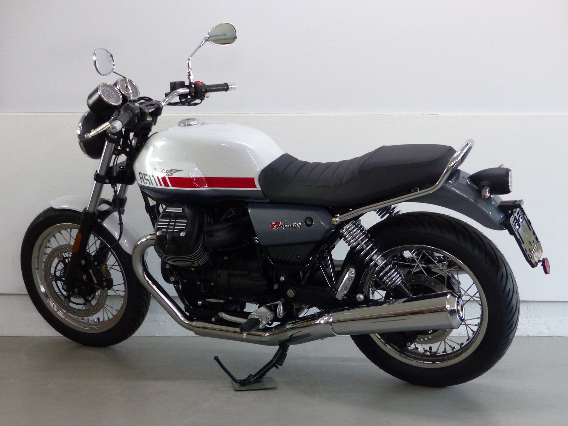 MOTO GUZZI V7 IV 850 Special-image-3