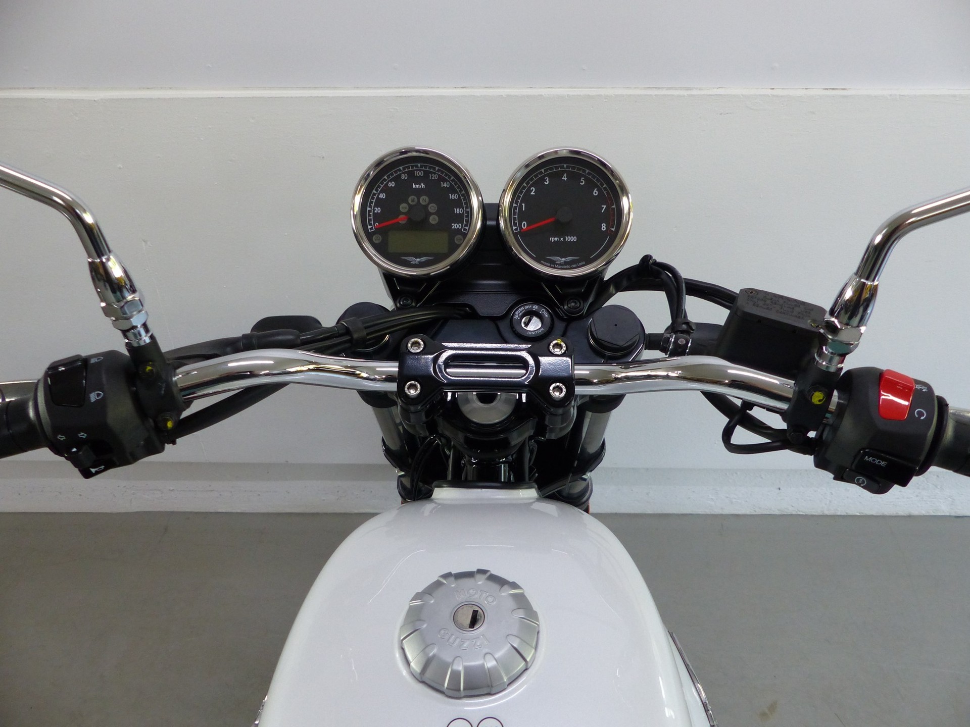 MOTO GUZZI V7 IV 850 Special-image-4