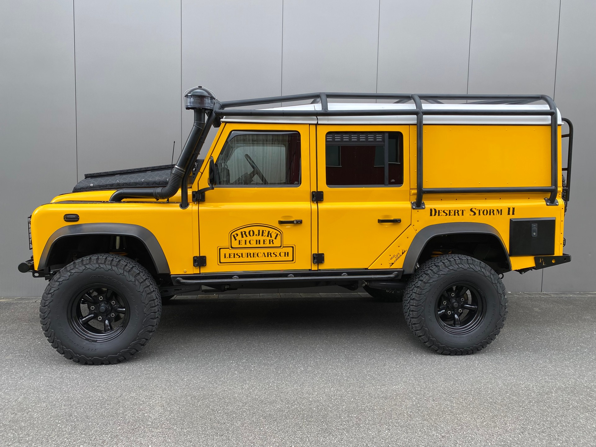 LAND ROVER DEFENDER 110 TD5 DESERT STORM II-showroom-element-3