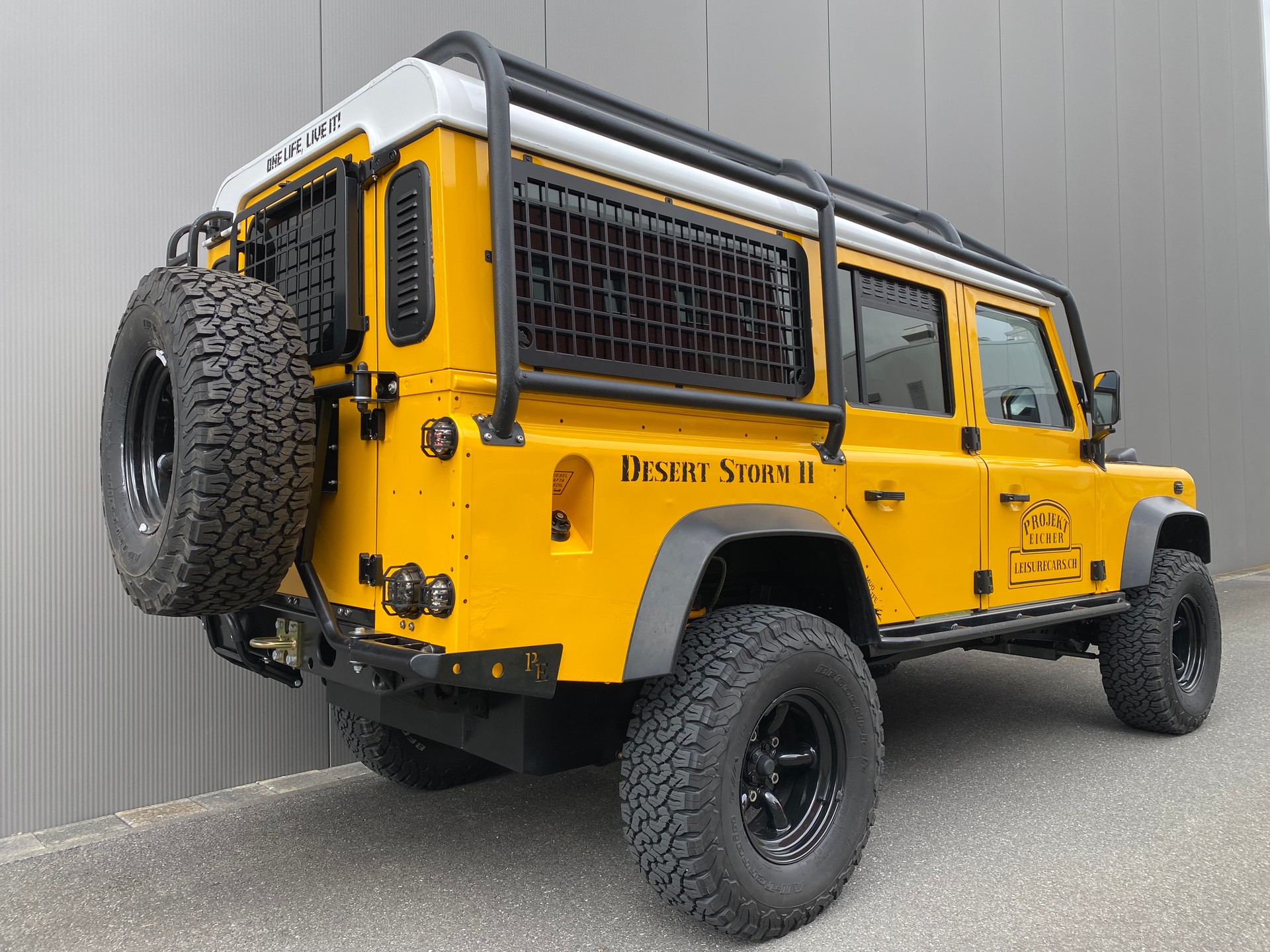 LAND ROVER DEFENDER 110 TD5 DESERT STORM II-image-7
