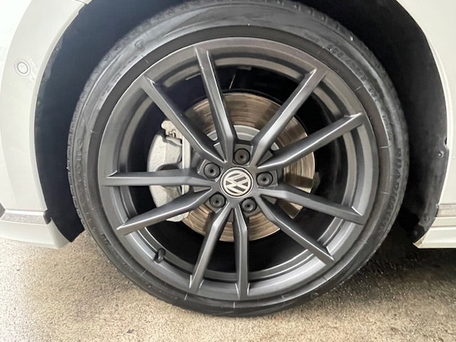 VW Passat Variant 2.0 TSI R-Line Edition 4Motion DSG-image-15