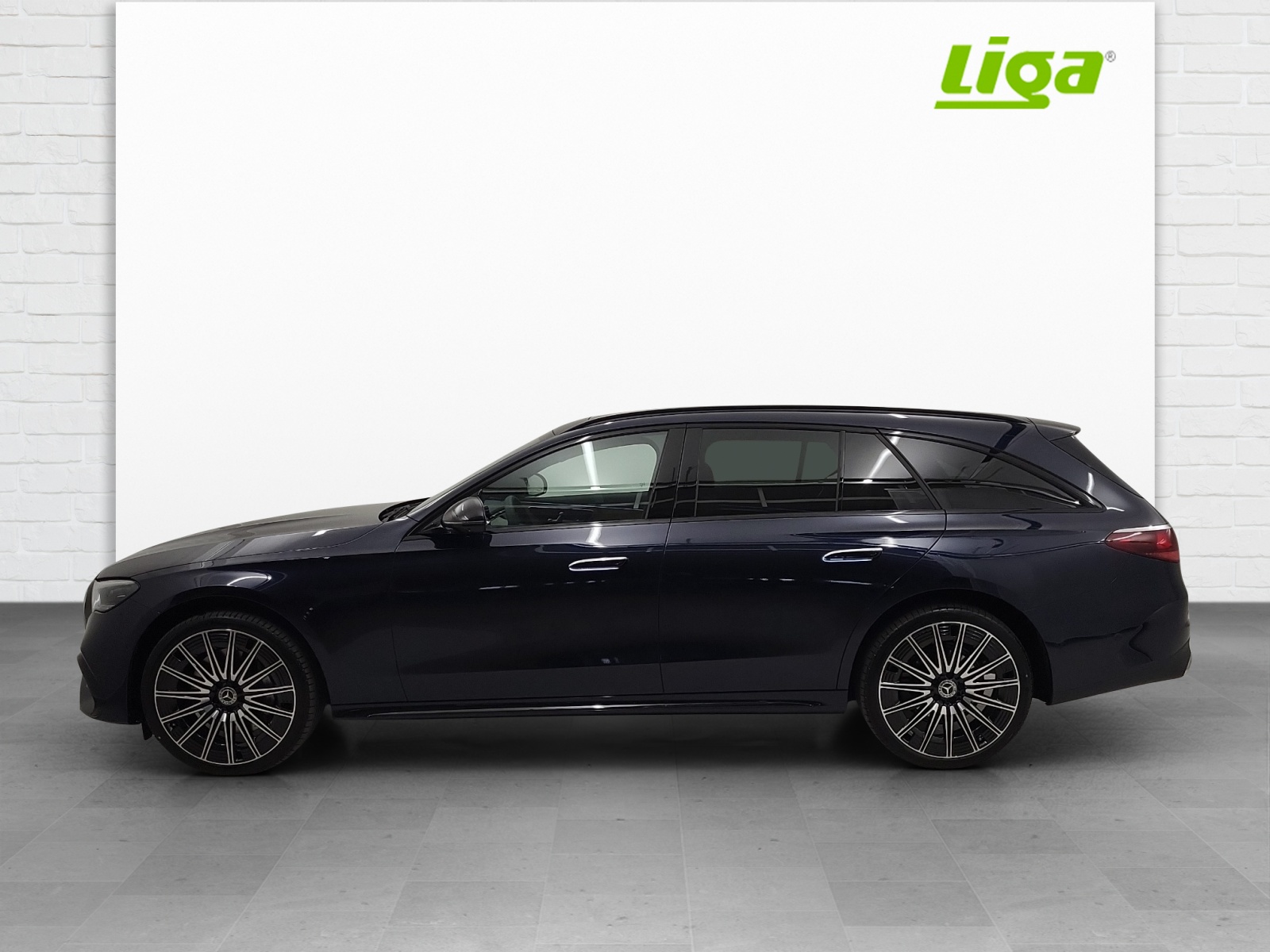 MERCEDES-BENZ E 220 d AMG Line 4Matic T
