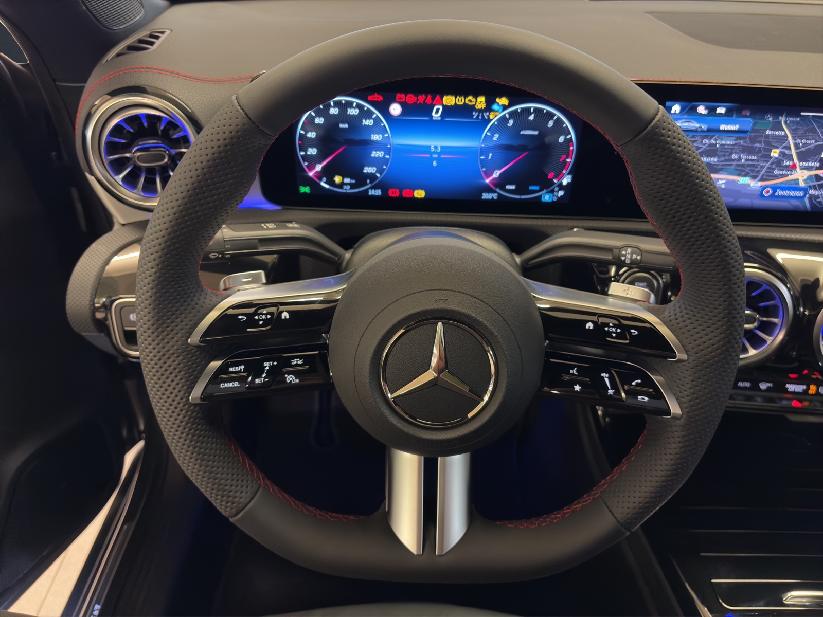 MERCEDES-BENZ CLA 220 4M Coupé-image-6