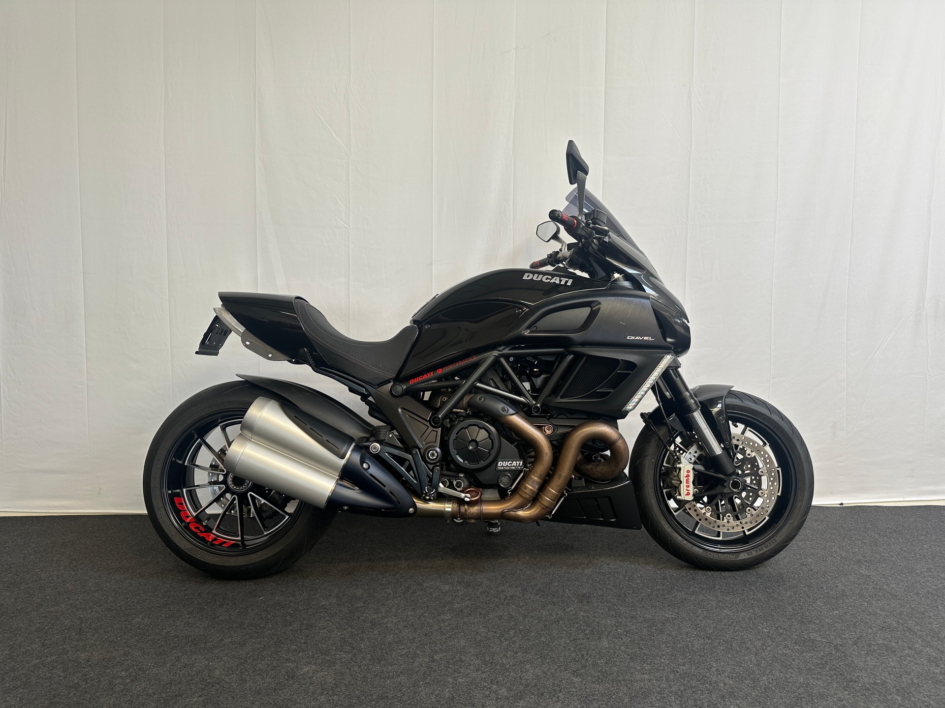 DUCATI Diavel 1200 Dark-image-0