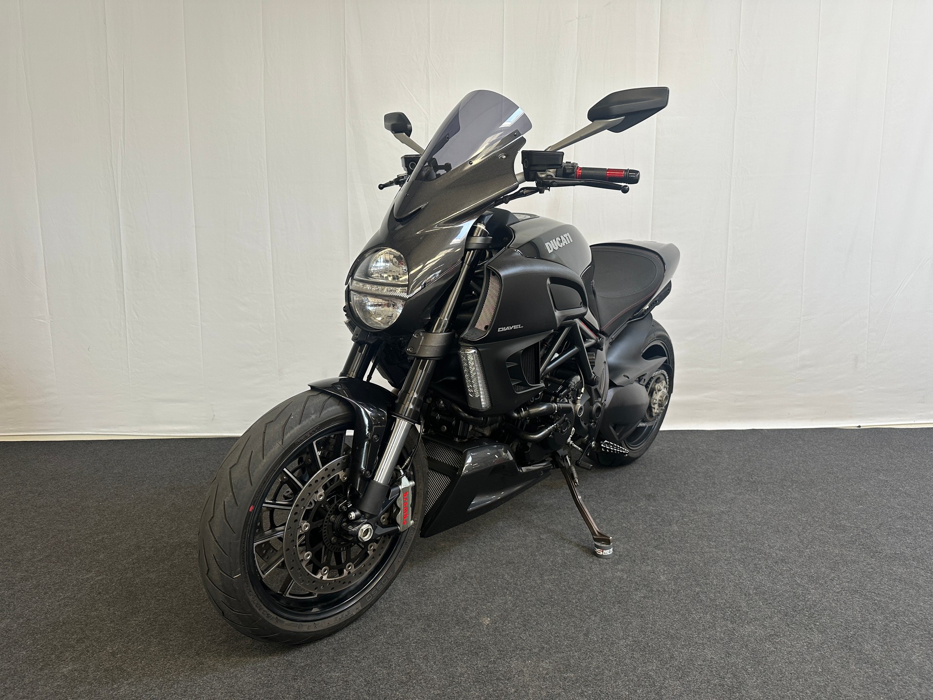 DUCATI Diavel 1200 Dark-image-2