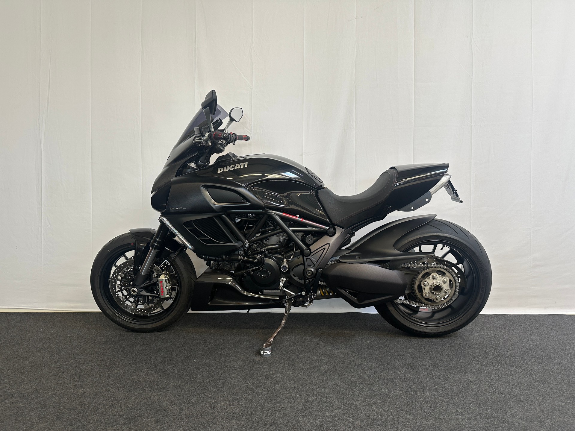 DUCATI Diavel 1200 Dark-image-3