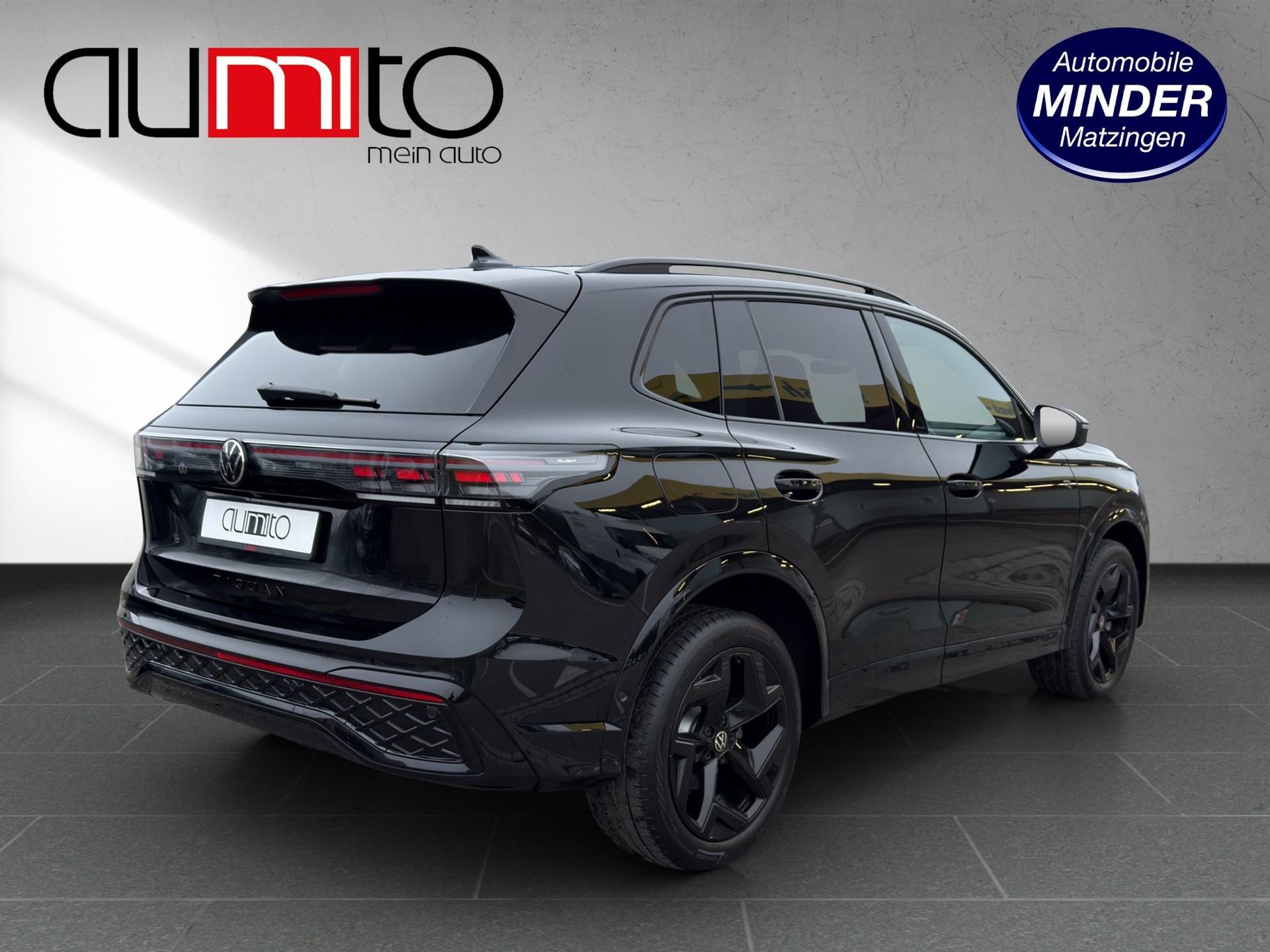 VW Tiguan 2.0 TDI SCR R-Line 4Motion DSG-image-2