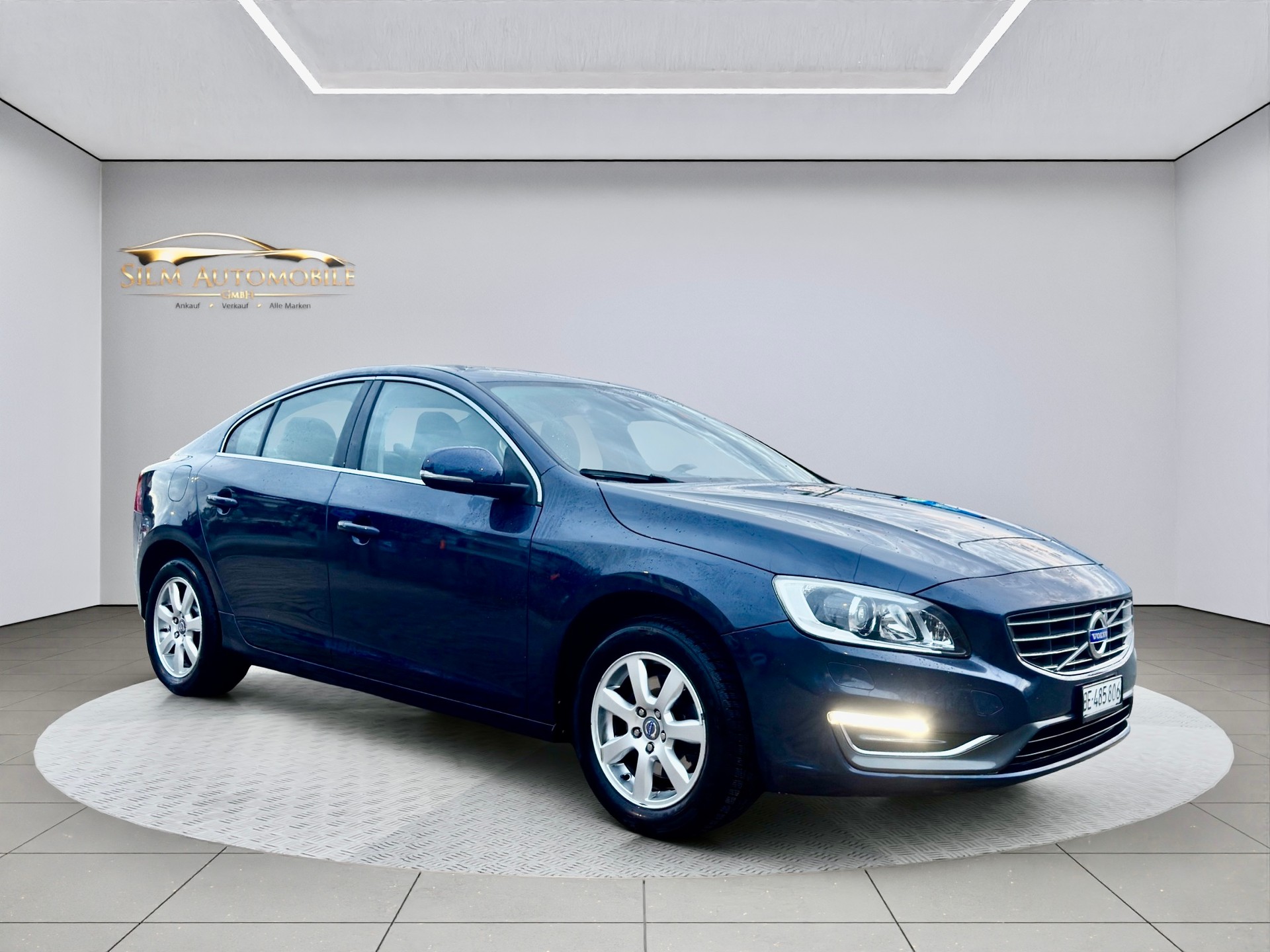 VOLVO S60 D4 Kinetic Fleet A Geartronic-showroom-element-1