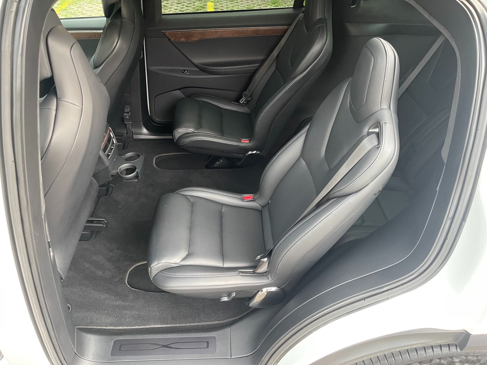 TESLA Model X 6 Plätze ! Maximale-Reichweite !-image-15