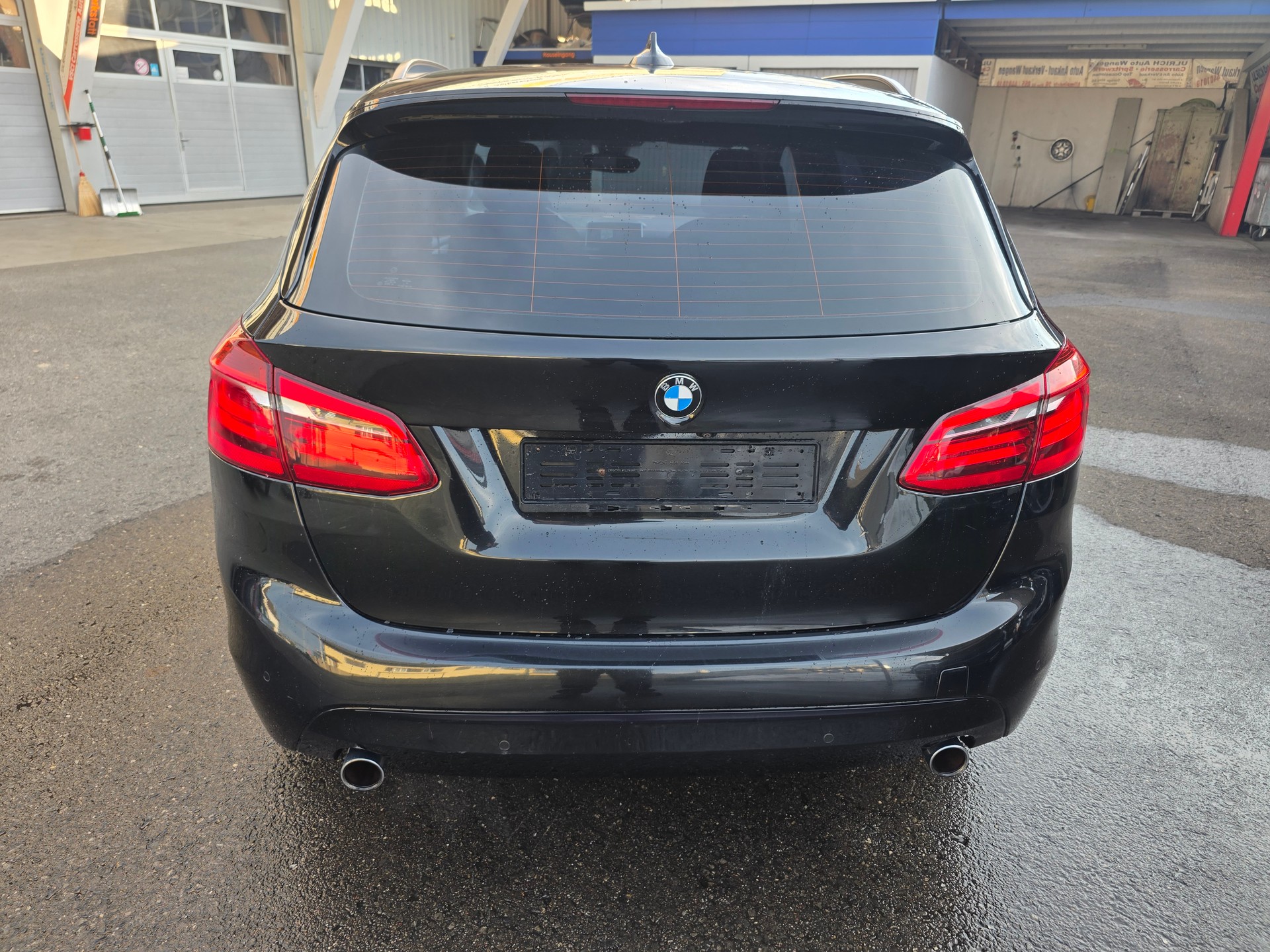BMW 220d xDrive Active Tourer Sport Line Steptronic-image-7