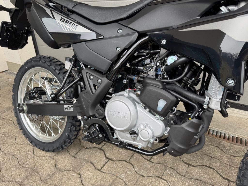 YAMAHA WR 125-image-8