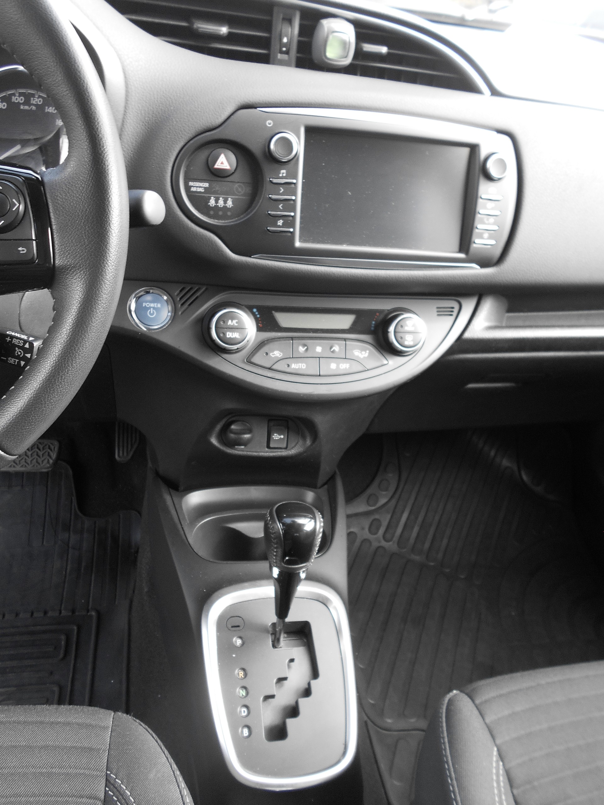 KIA Cee'd Sportswagon 1.6 GDi Swiss Champion DCT-image-8