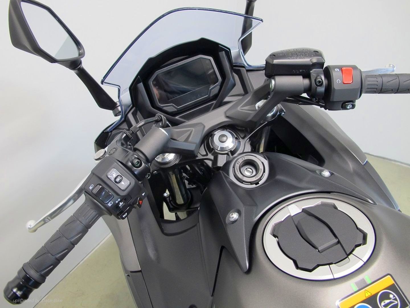 KAWASAKI NINJA 650 (3550KW)-image-7