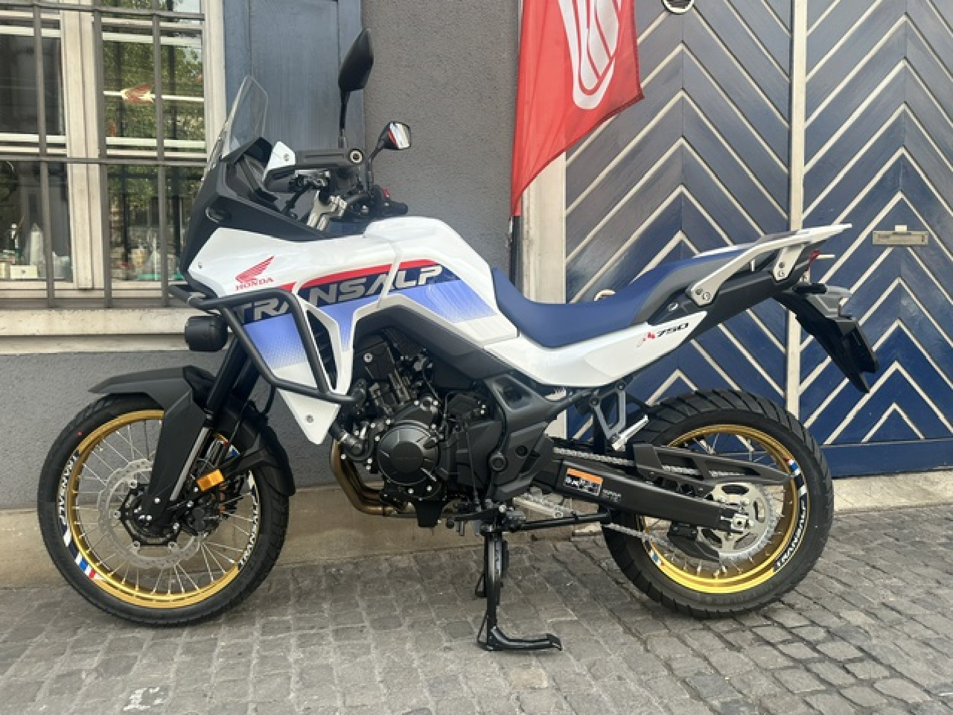 HONDA XL 750 Transalp Inkl. Style Paket und Hauptständer-image-2