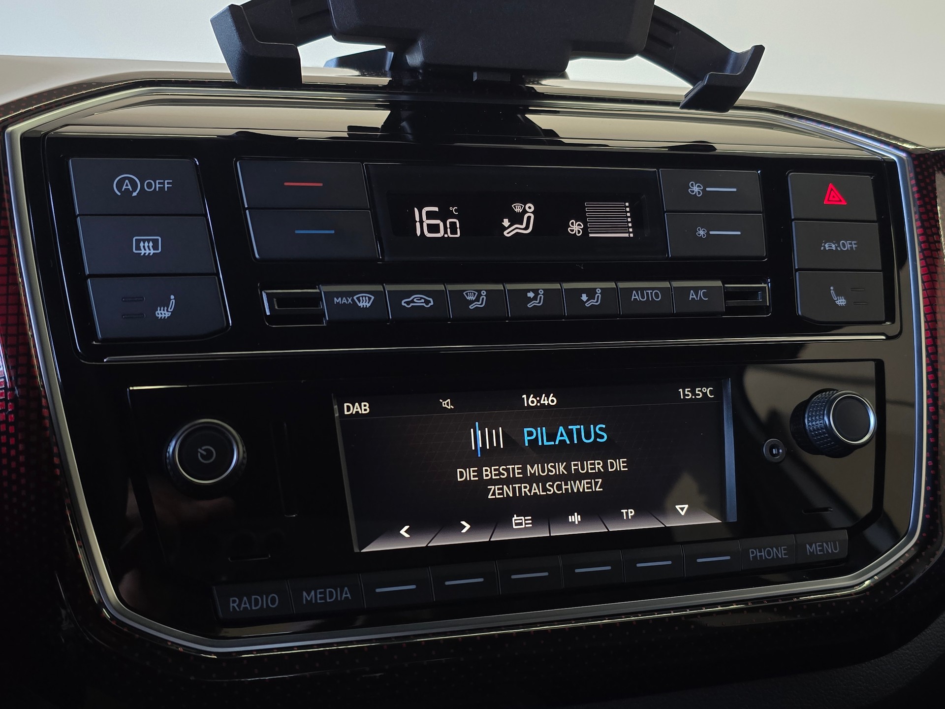VW Up 1.0 TSI GTI-image-17