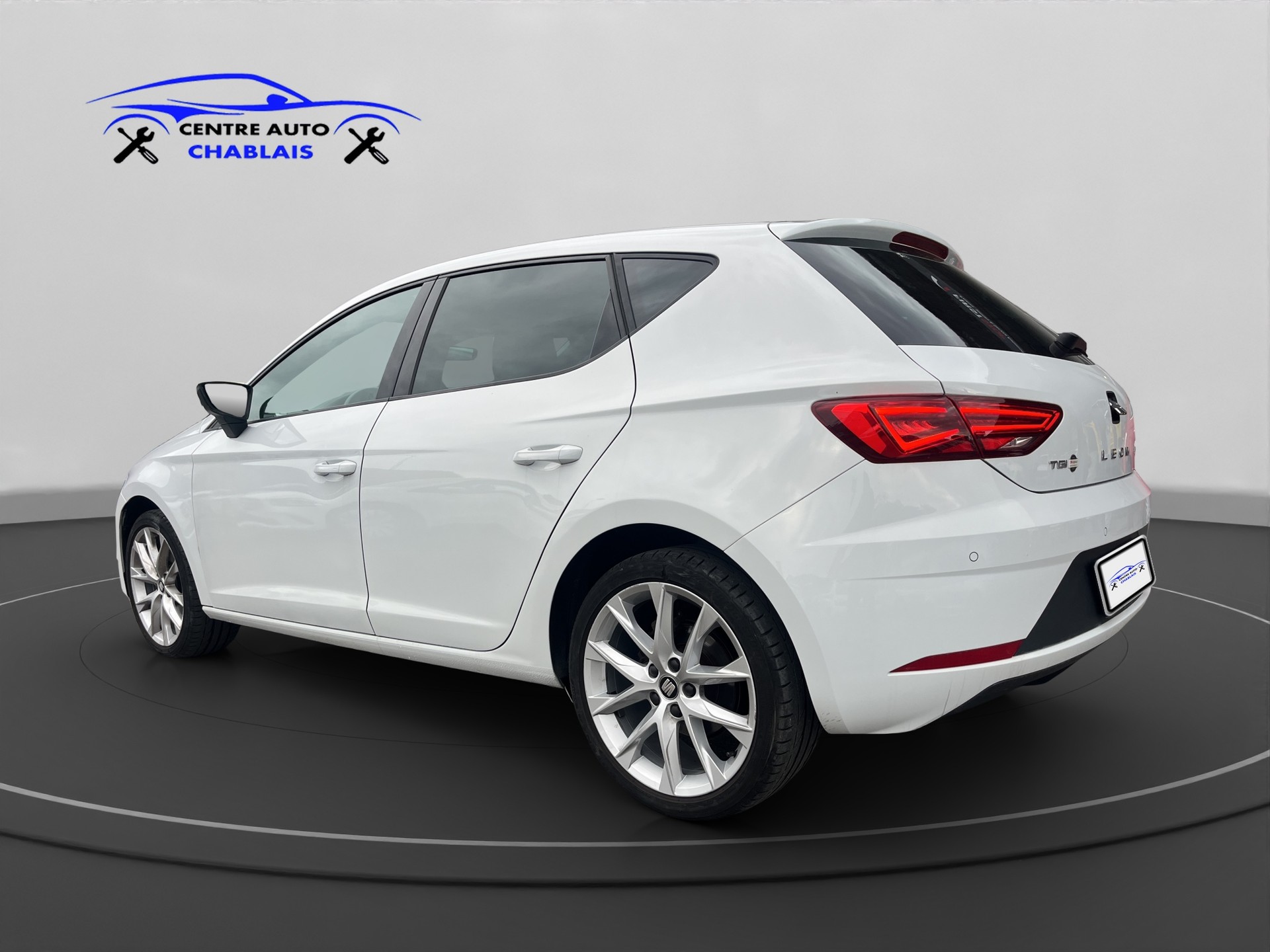SEAT Leon 1.5 TGI CNG Swiss FR DSG-image-3