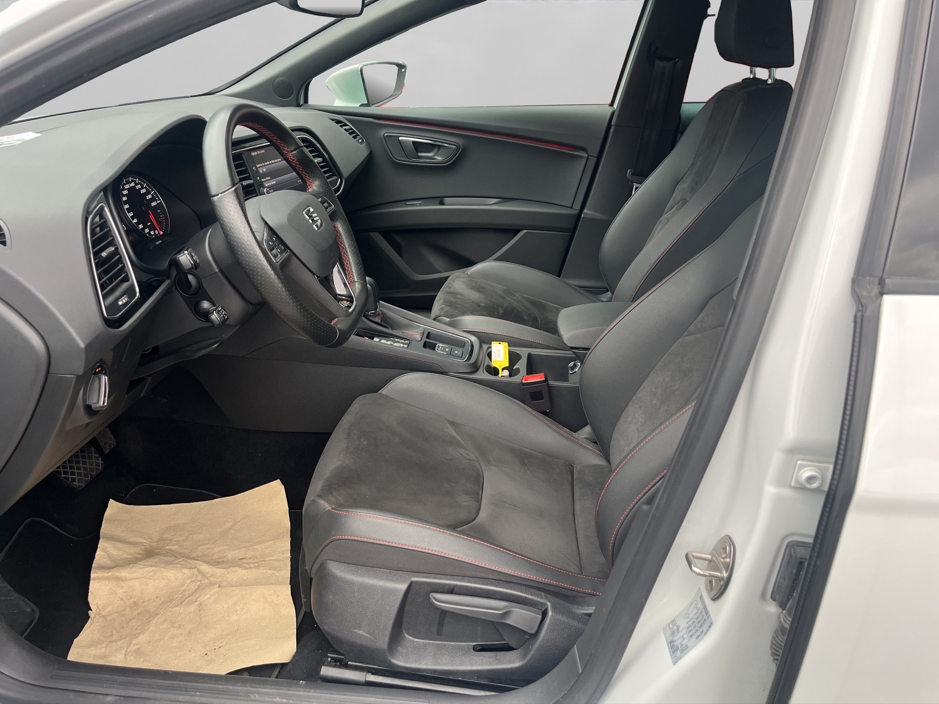 SEAT Leon 1.5 TGI CNG Swiss FR DSG-image-11