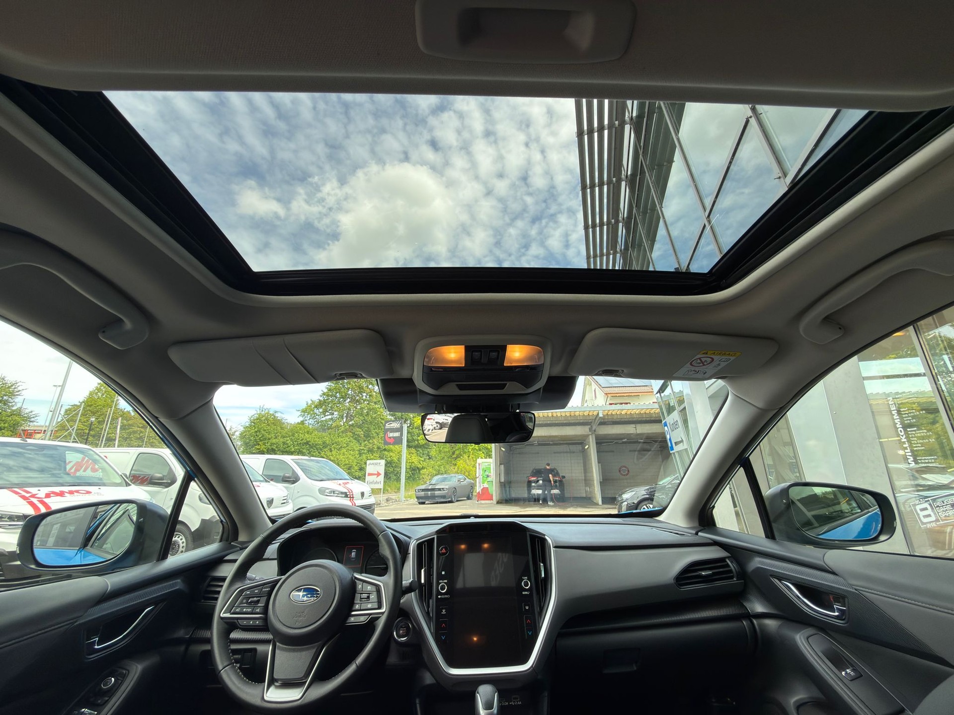 SUBARU Crosstrek 2.0 e-Boxer Luxury AWD Lineartronic-image-12
