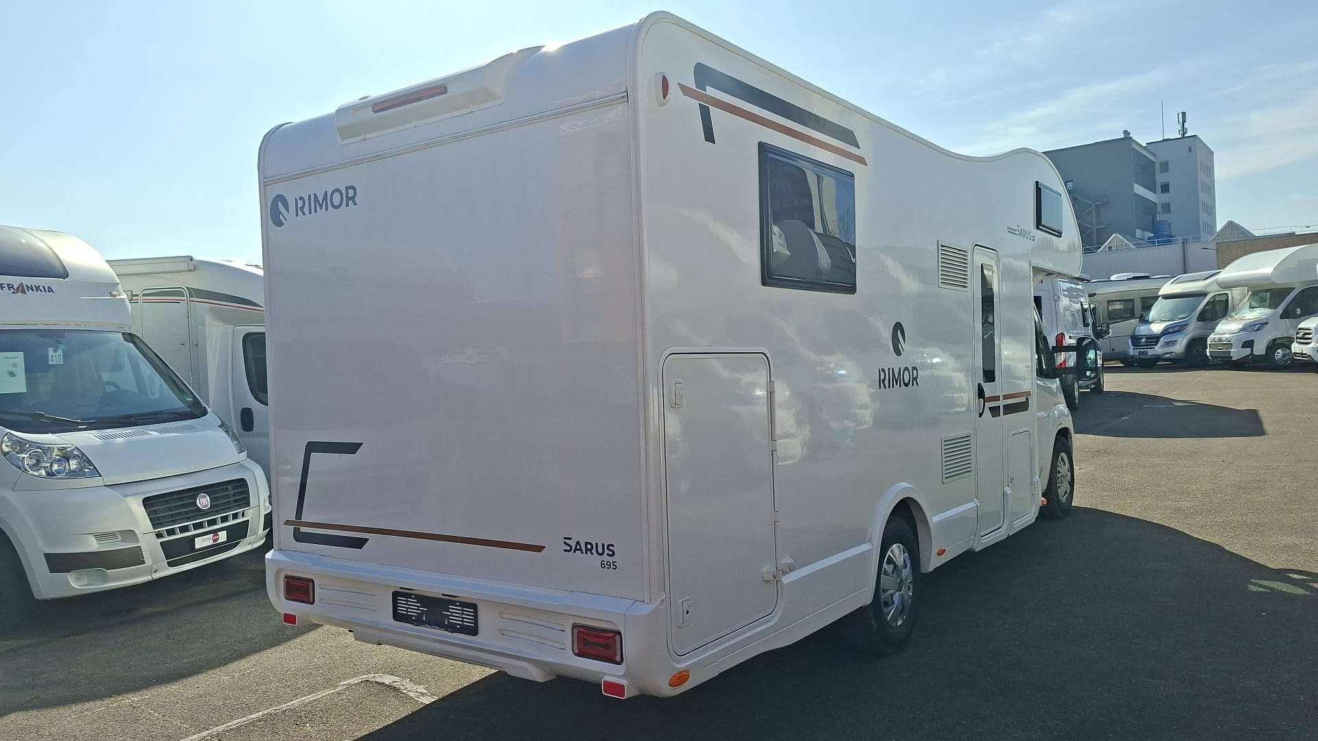 RIMOR Sarus 695***Unschlagbar in Preis und Leistung: Nirgendwo bekommen Sie mehr Wohnmobil für Ihr Geld als bei Rimor***-image-9