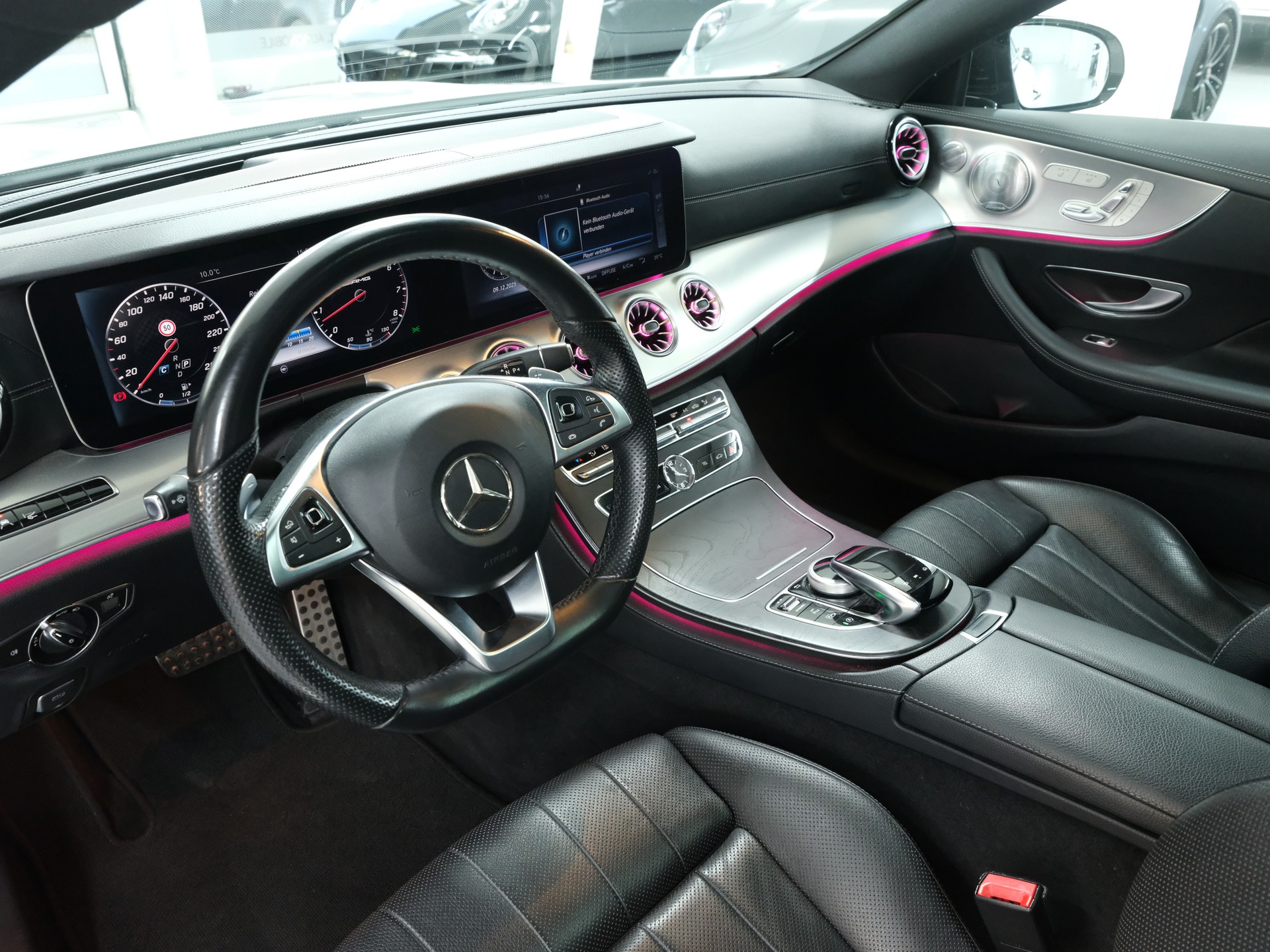MERCEDES-BENZ E 400 Coupé AMG Line 4 Matic 9G-Tronic-image-14
