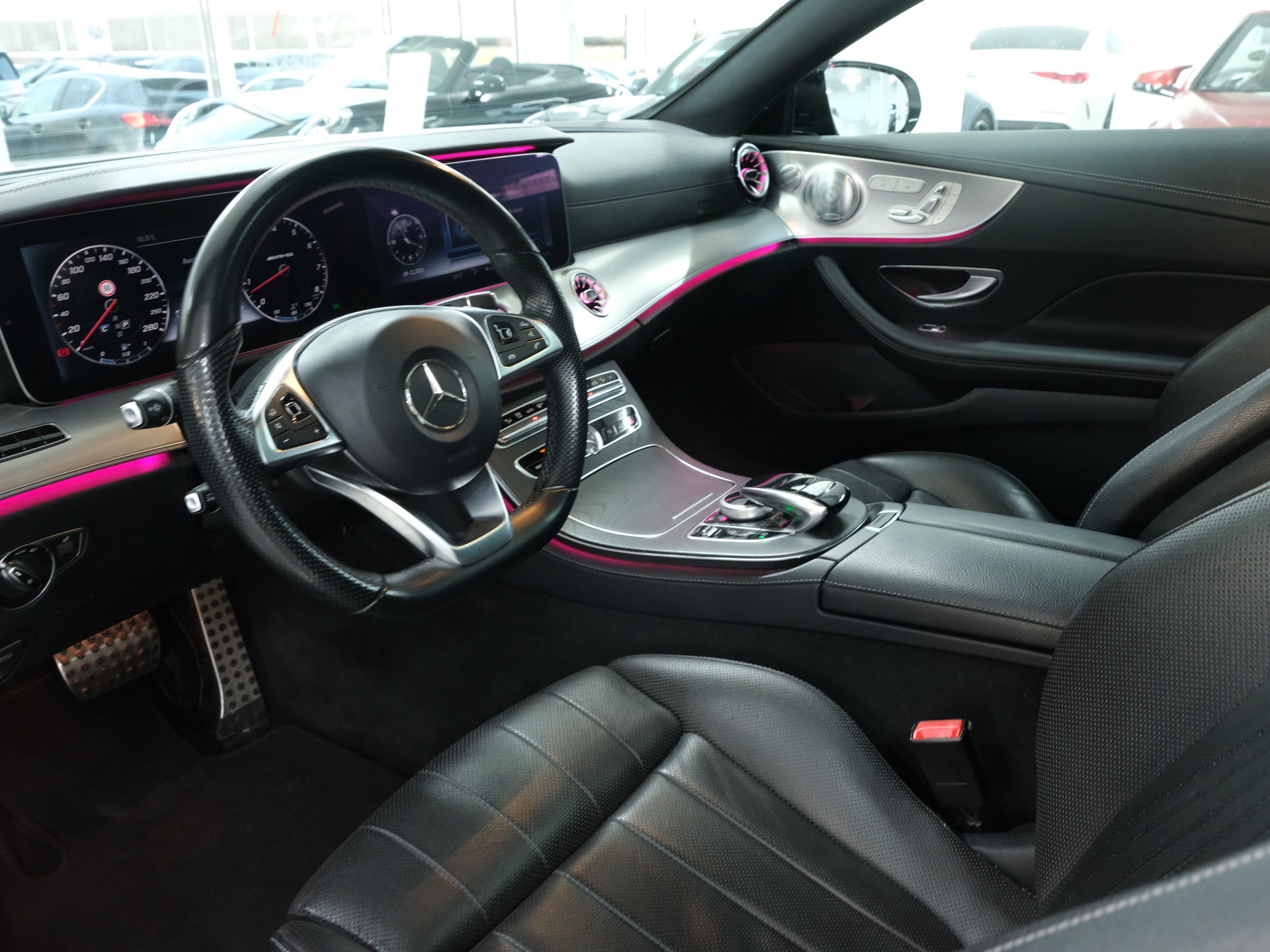 MERCEDES-BENZ E 400 Coupé AMG Line 4 Matic 9G-Tronic-image-11