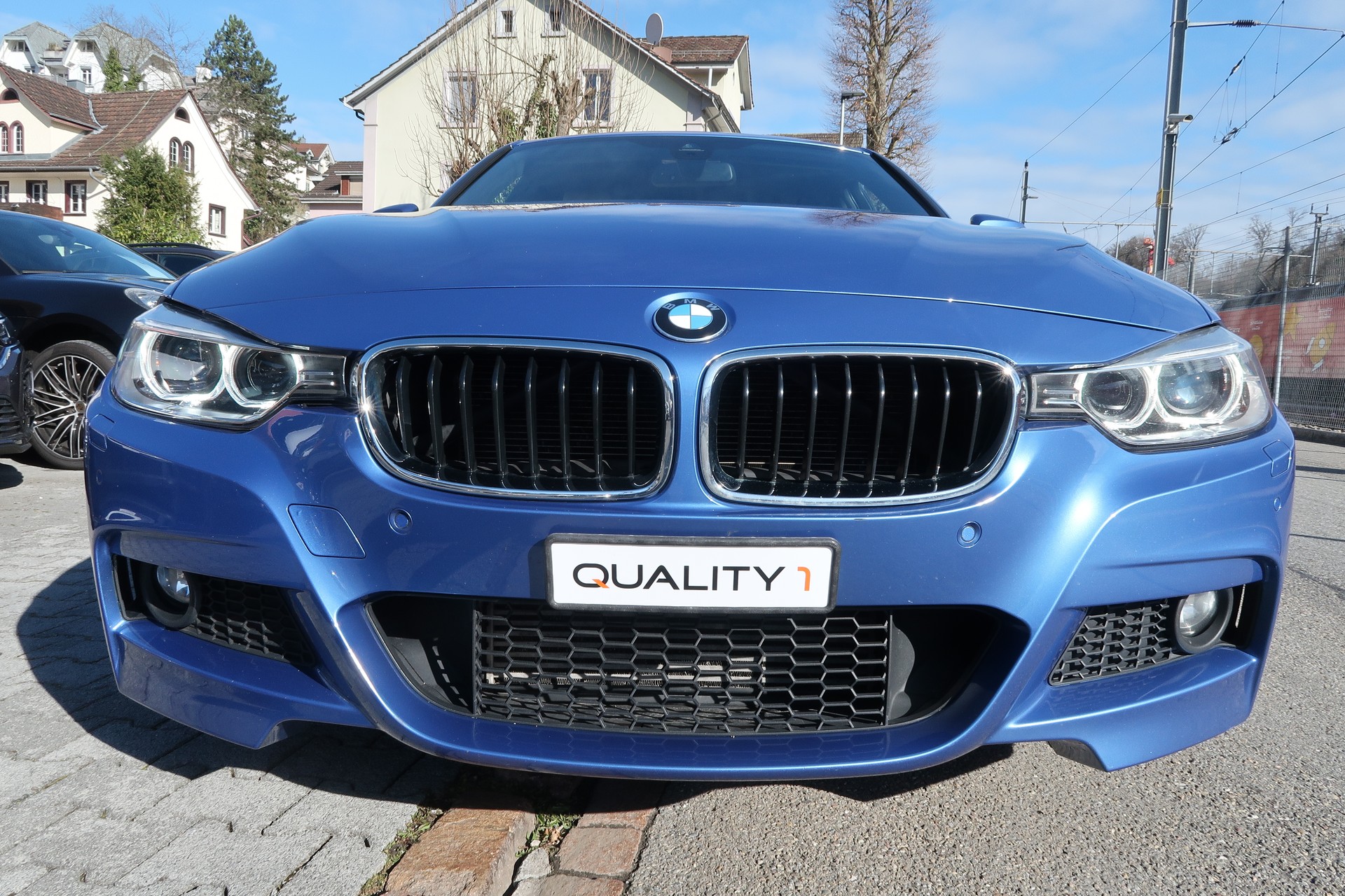 BMW 328i xDrive M-Sportpaket Steptronic-showroom-element-1