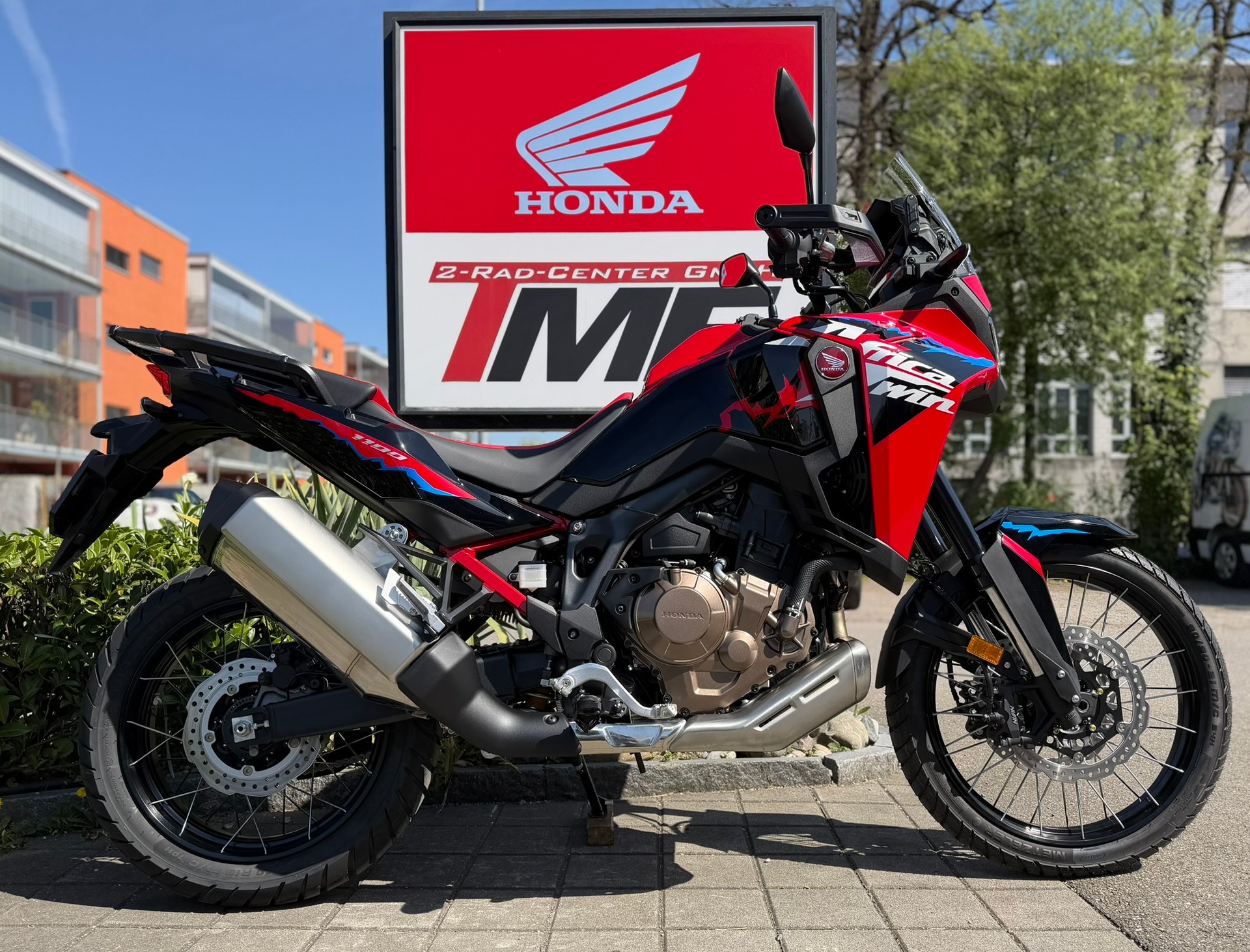 HONDA CRF 1100 Africa Twin-image-0