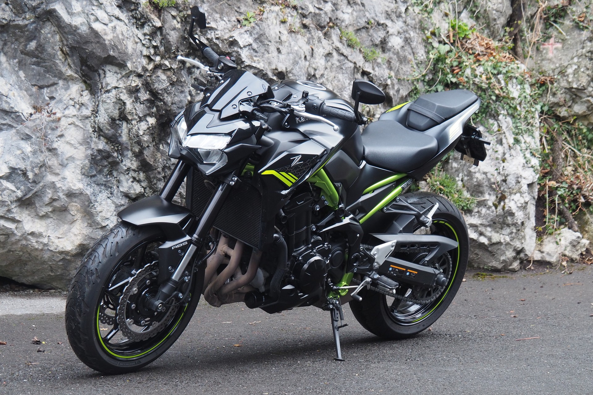 KAWASAKI Z 900-image-3