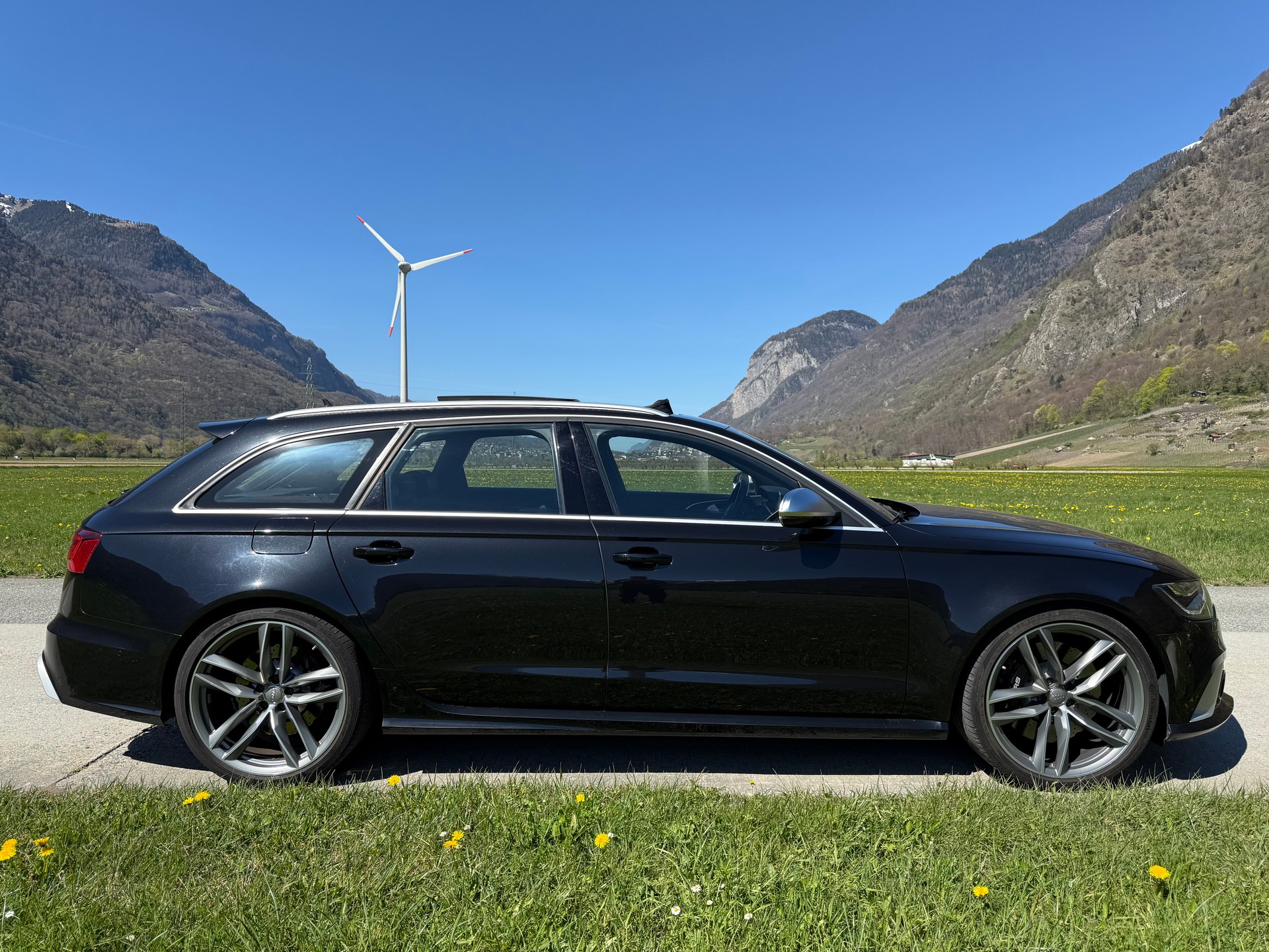 AUDI RS6 Avant 4.0 TFSI V8 quattro Tiptronic-image-4