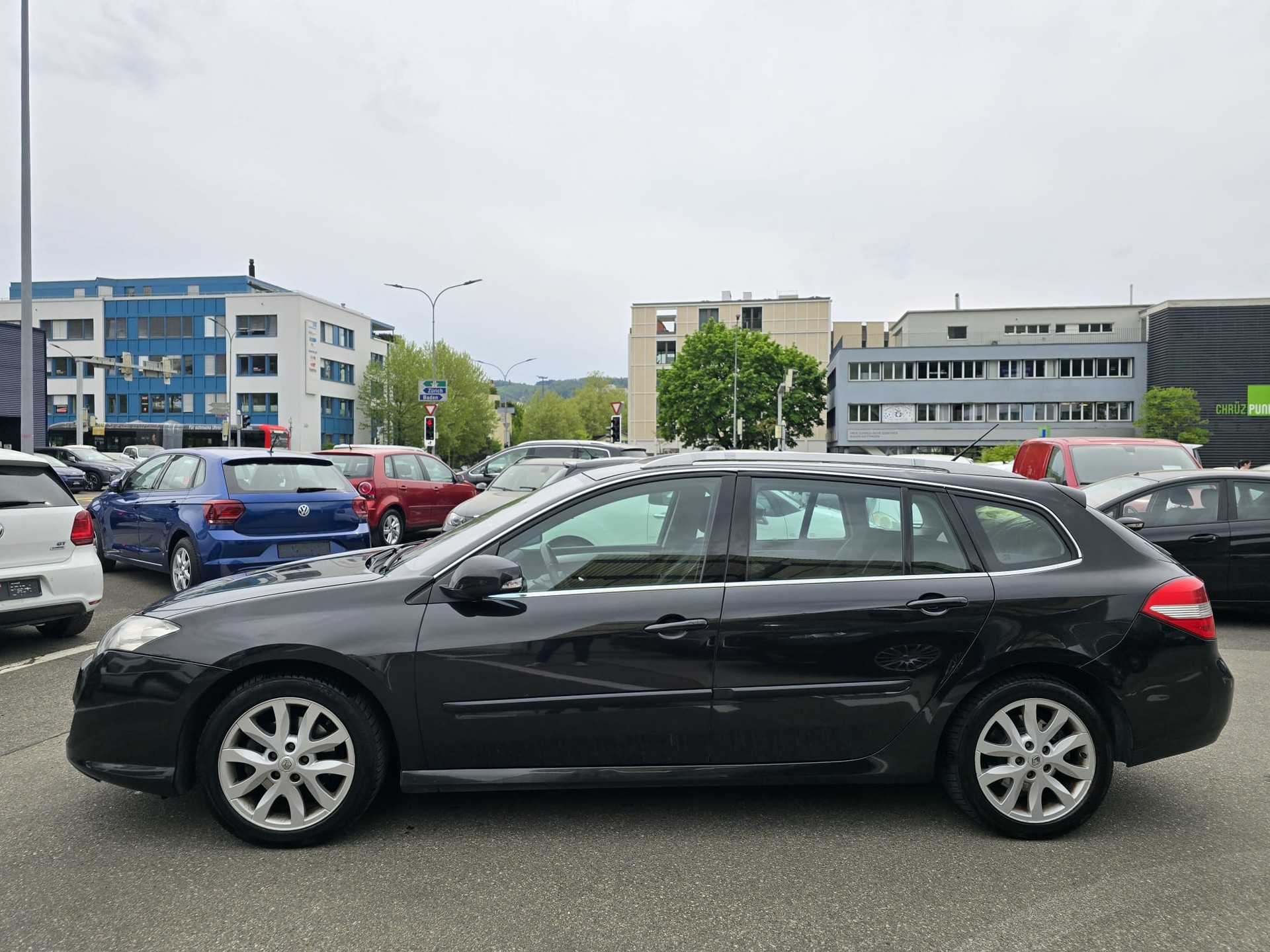 RENAULT Laguna Grandtour 2.0 dCi Expression Automatic-image-5
