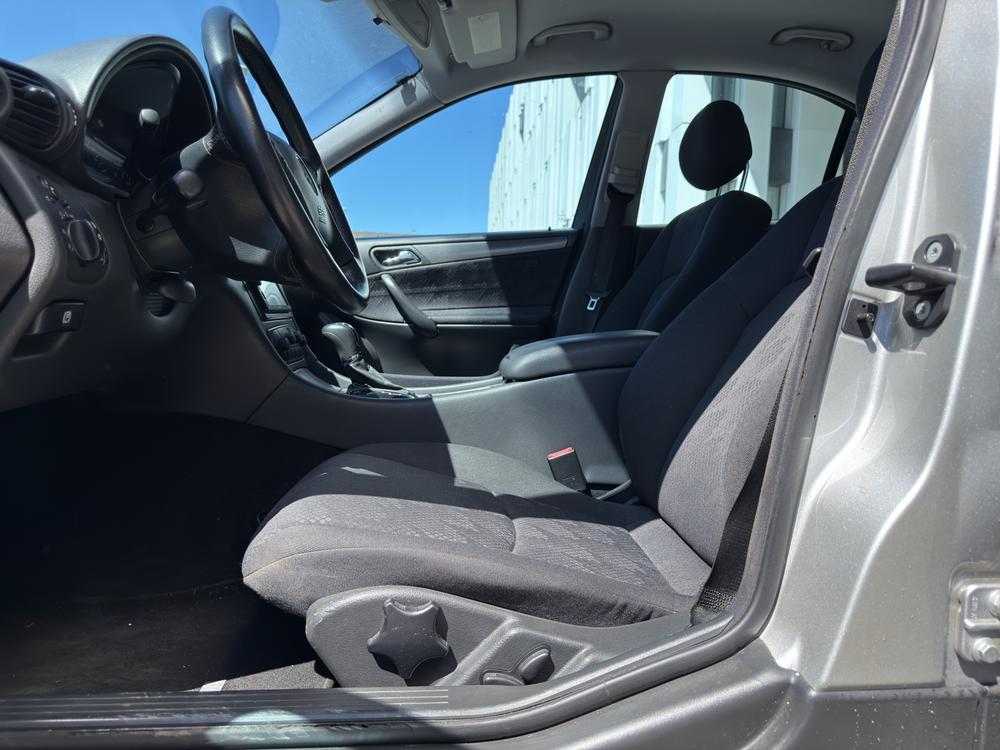 MERCEDES-BENZ C 240-image-9