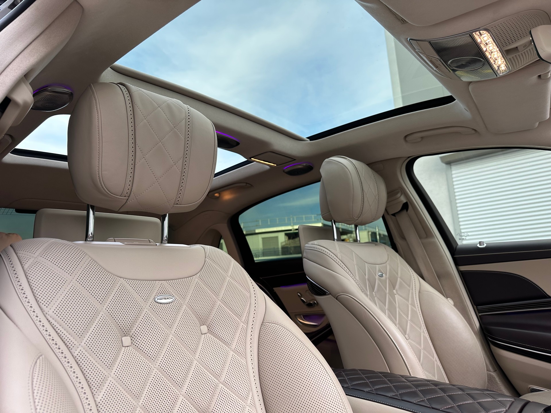 MERCEDES-BENZ S 650 Maybach 9G-Tronic-image-12