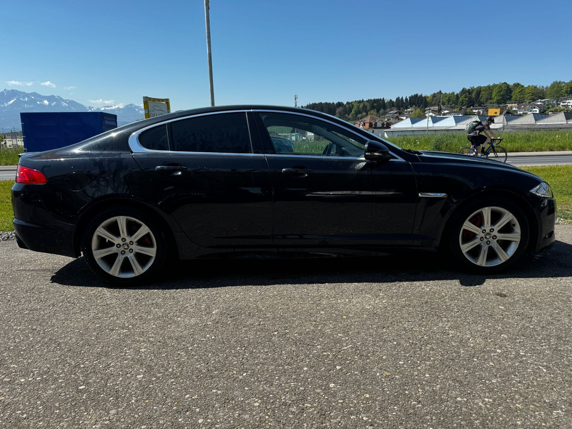 JAGUAR XF 3.0d S V6-image-3