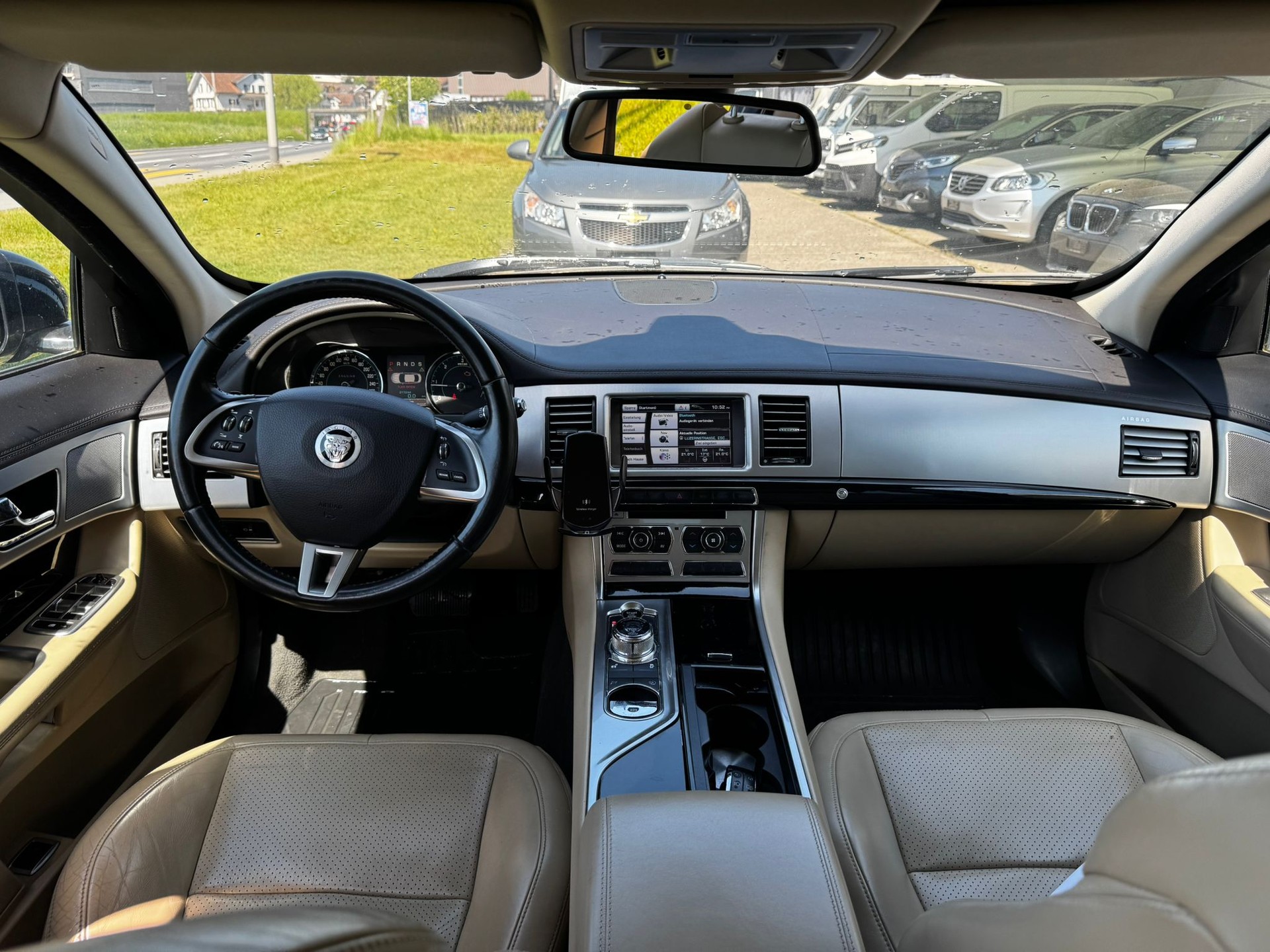 JAGUAR XF 3.0d S V6-image-9