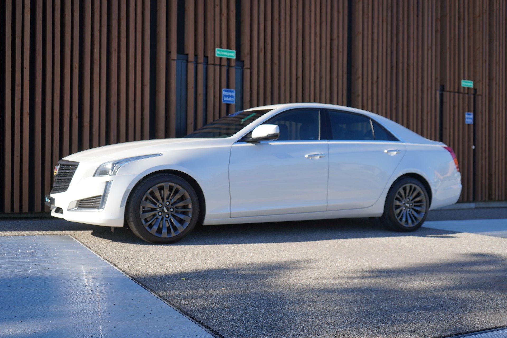 CADILLAC CTS Sedan 2.0 Turbo Premium AWD Automatic-image-12