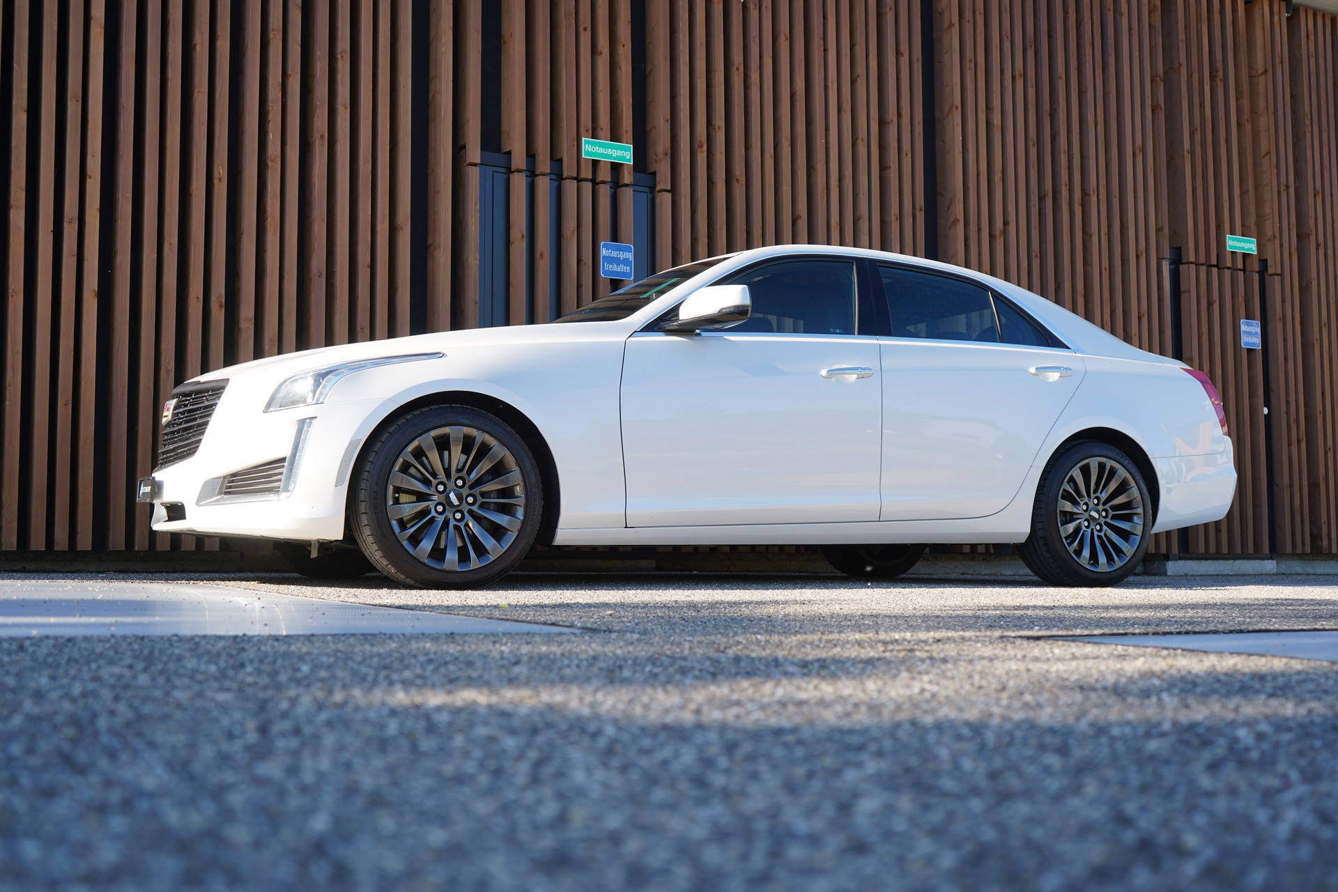 CADILLAC CTS Sedan 2.0 Turbo Premium AWD Automatic-image-10