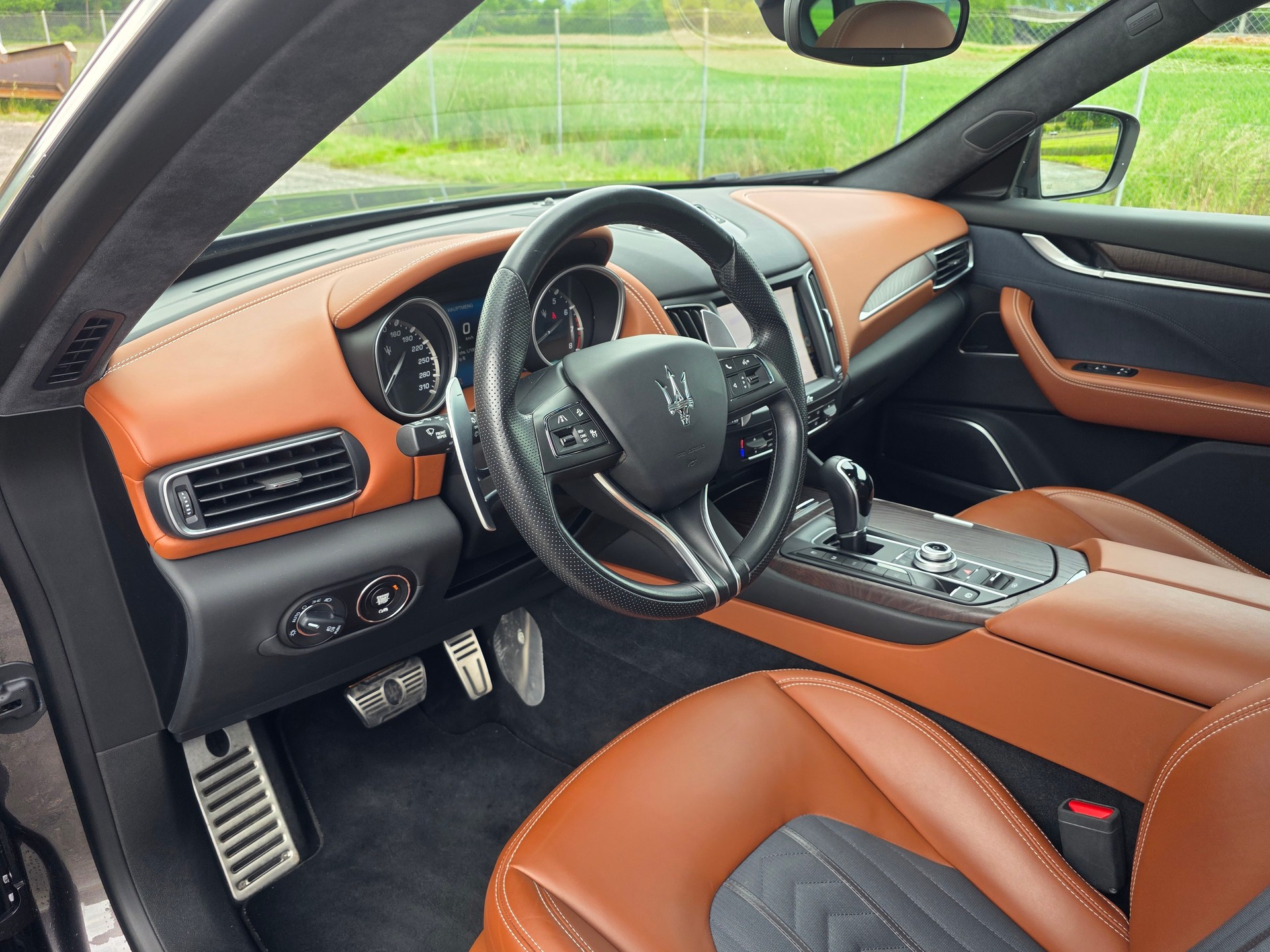 MASERATI Levante S 3.0 V6 Automatica-image-12