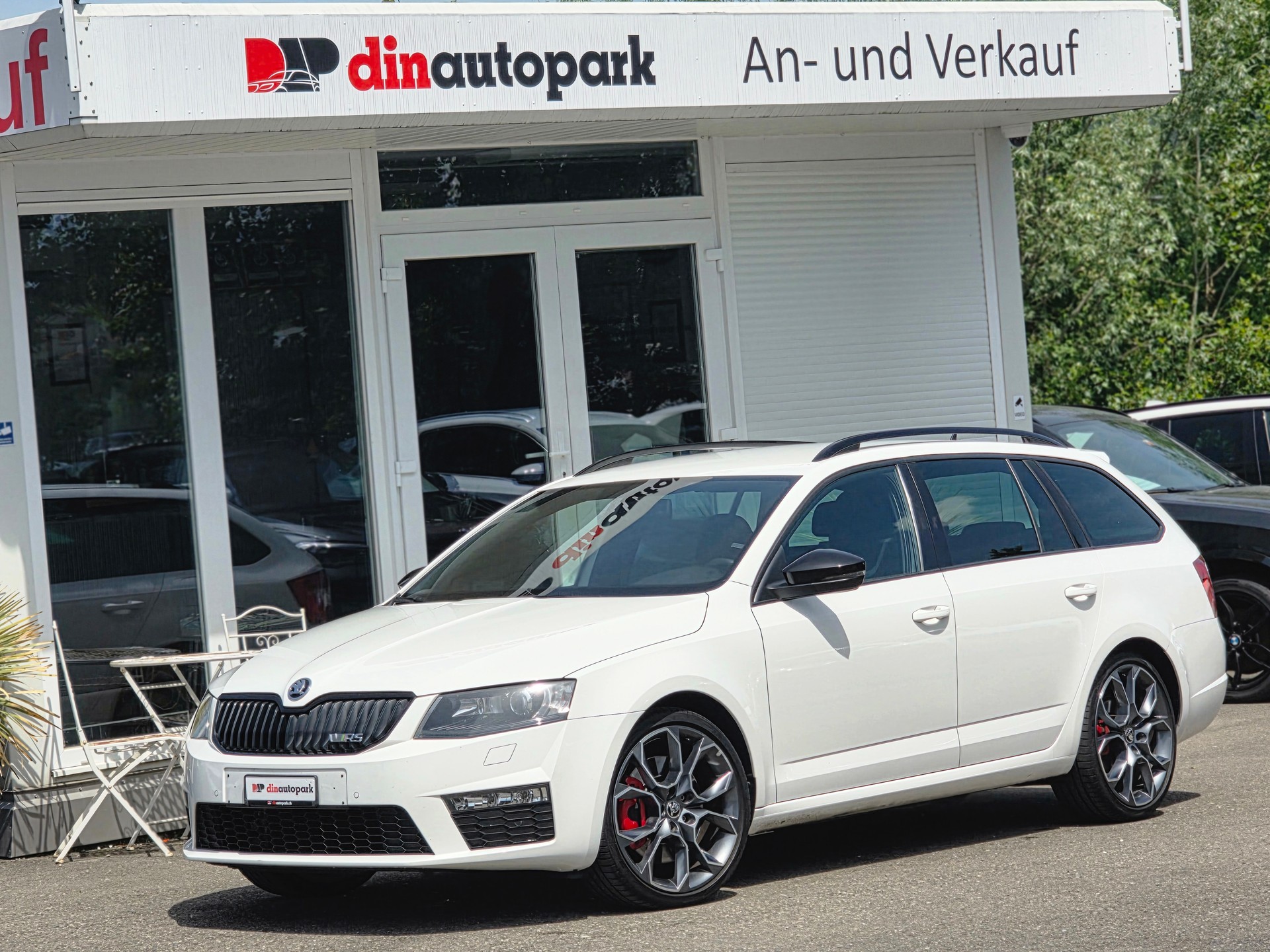SKODA Octavia Combi 2.0 TSI RS DSG * Frisch ab MFK *