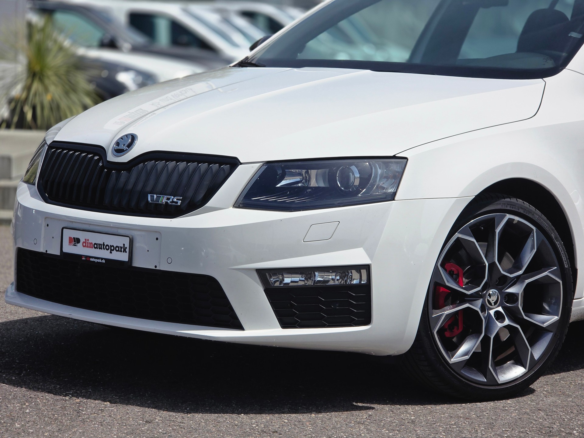 SKODA Octavia Combi 2.0 TSI RS DSG * Frisch ab MFK *-showroom-element-1