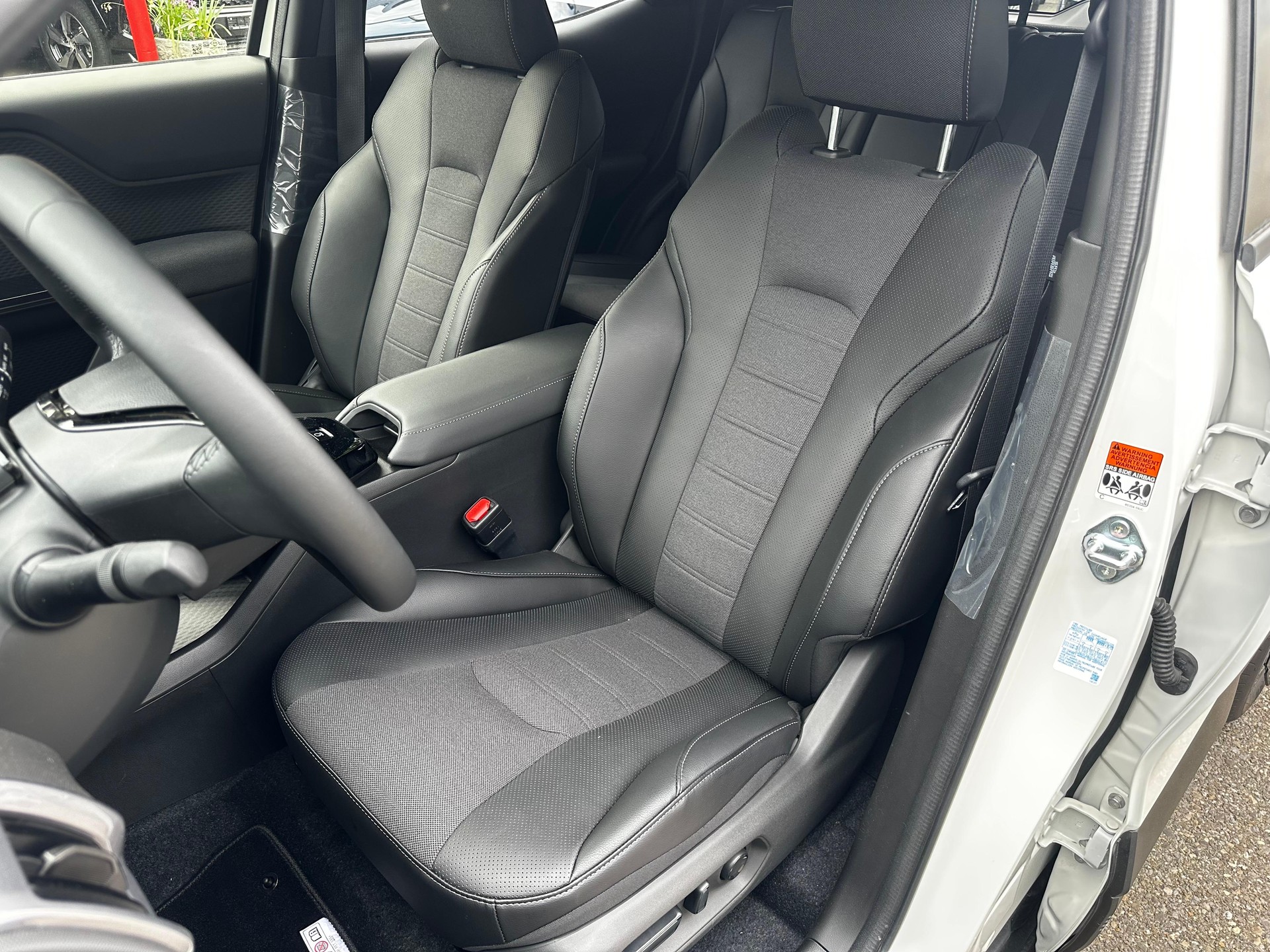 TOYOTA Urban Cruiser Premium AWD-image-9