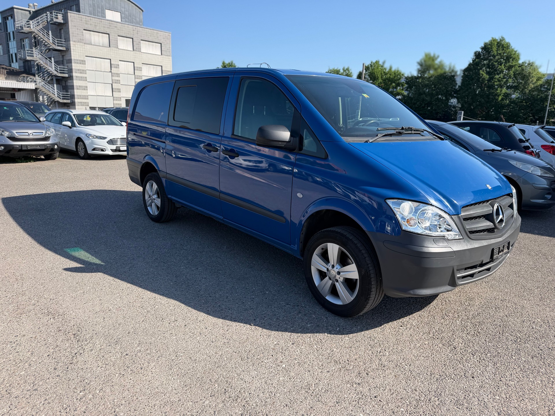 MERCEDES-BENZ Vito 116 CDI Mixto L 4Matic A-showroom-element-2