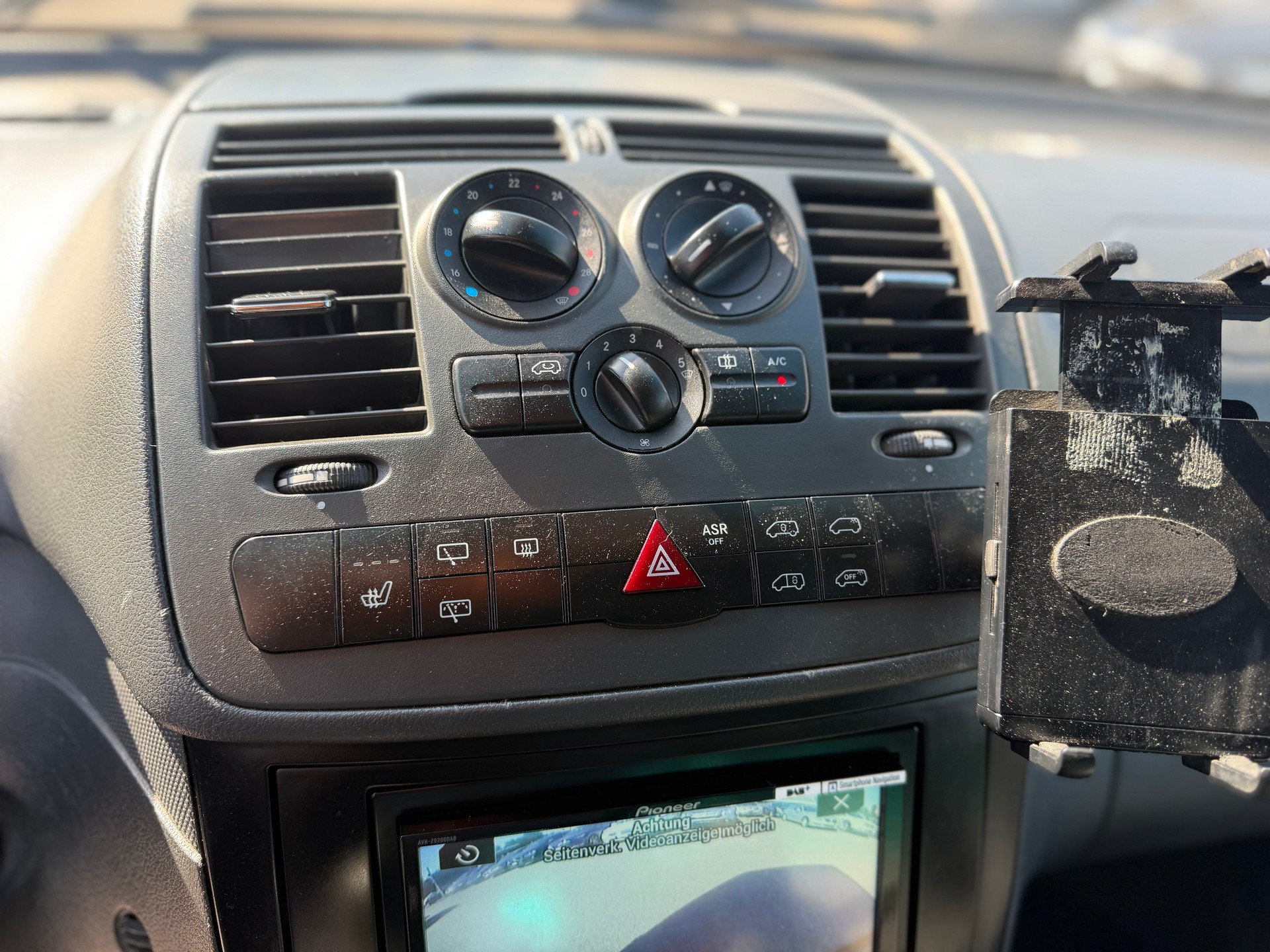 MERCEDES-BENZ Vito 116 CDI Mixto L 4Matic A-image-7