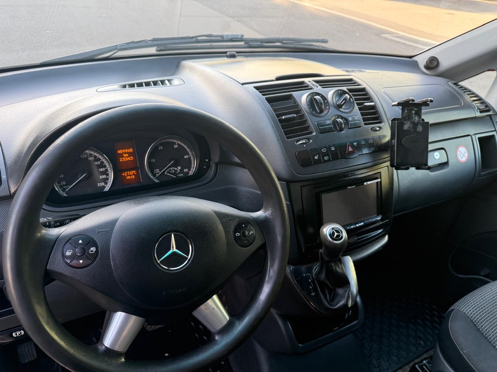 MERCEDES-BENZ Vito 116 CDI Mixto L 4Matic A-image-13