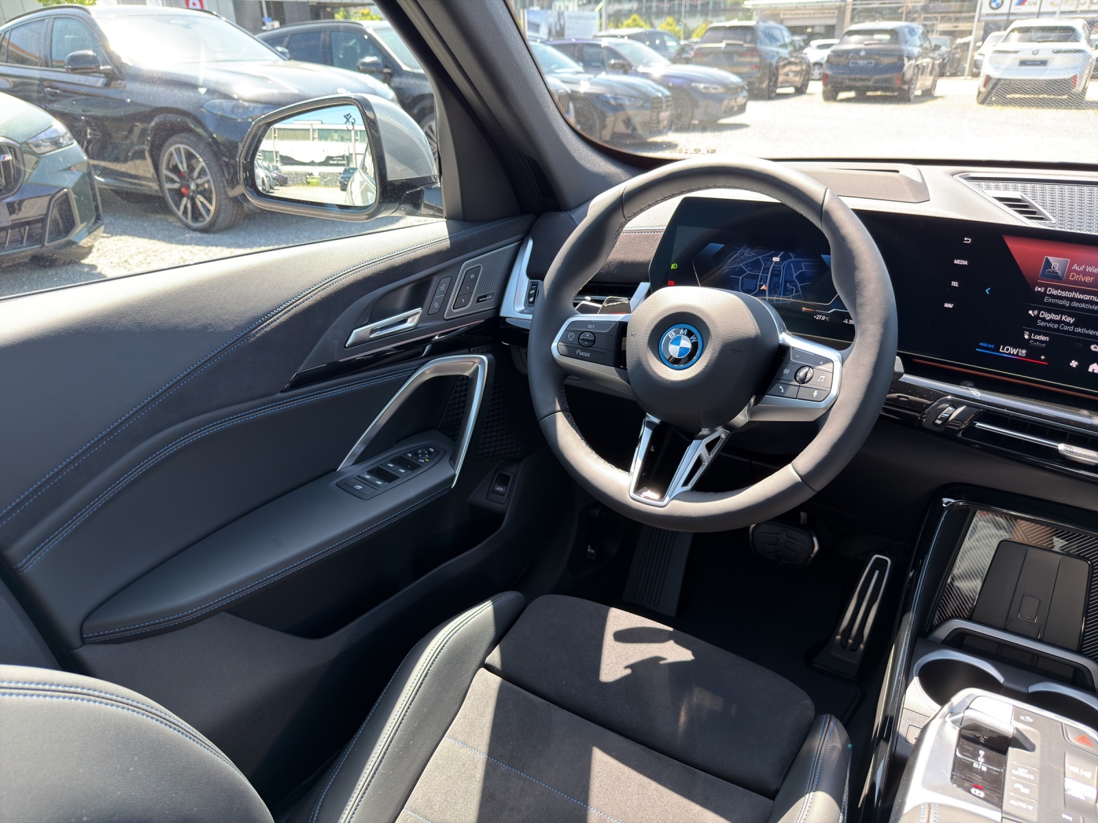 BMW iX1 xDrive 30 M Sport Pro-image-14
