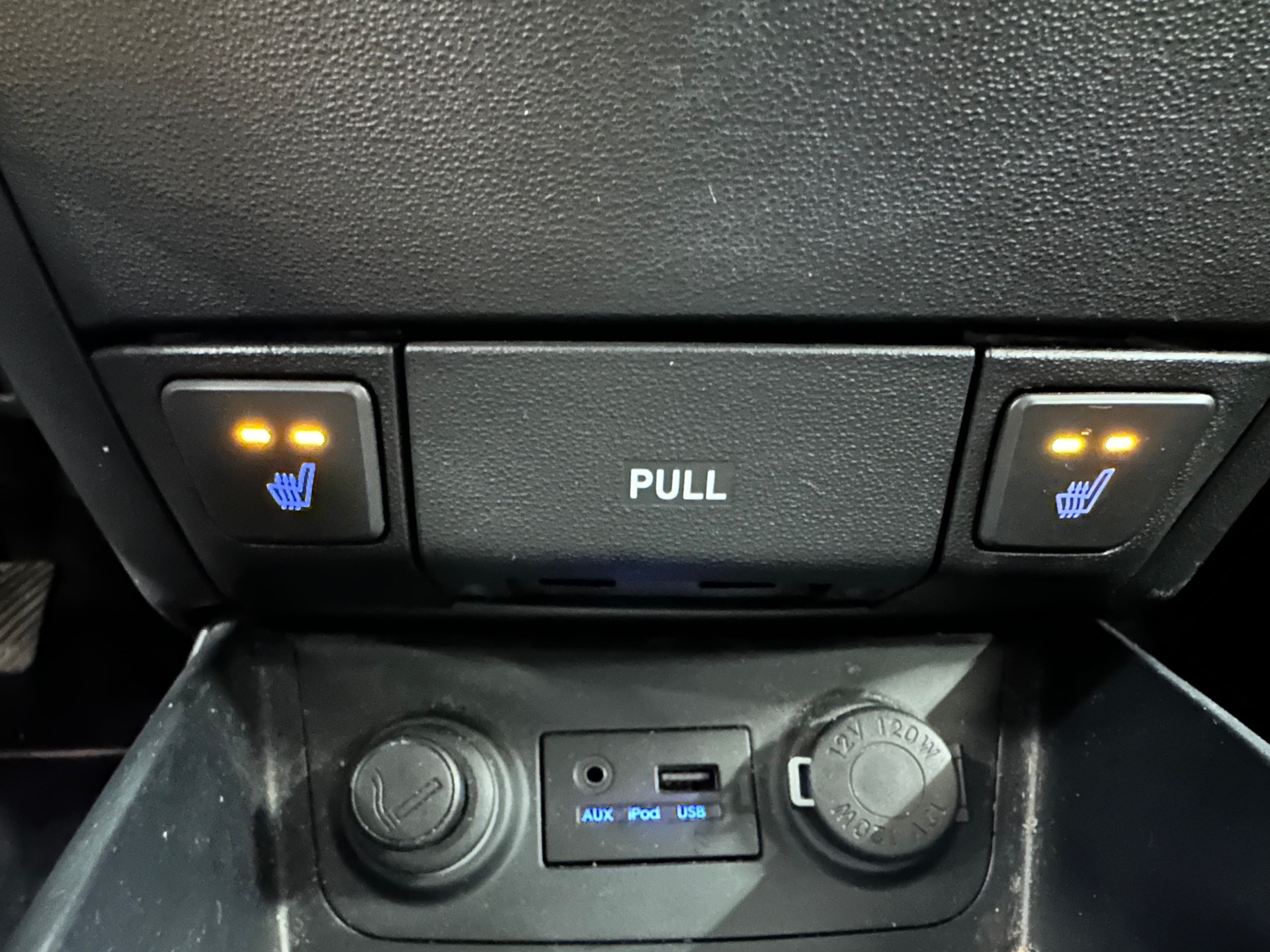 HYUNDAI i30 1.6 Style-image-16