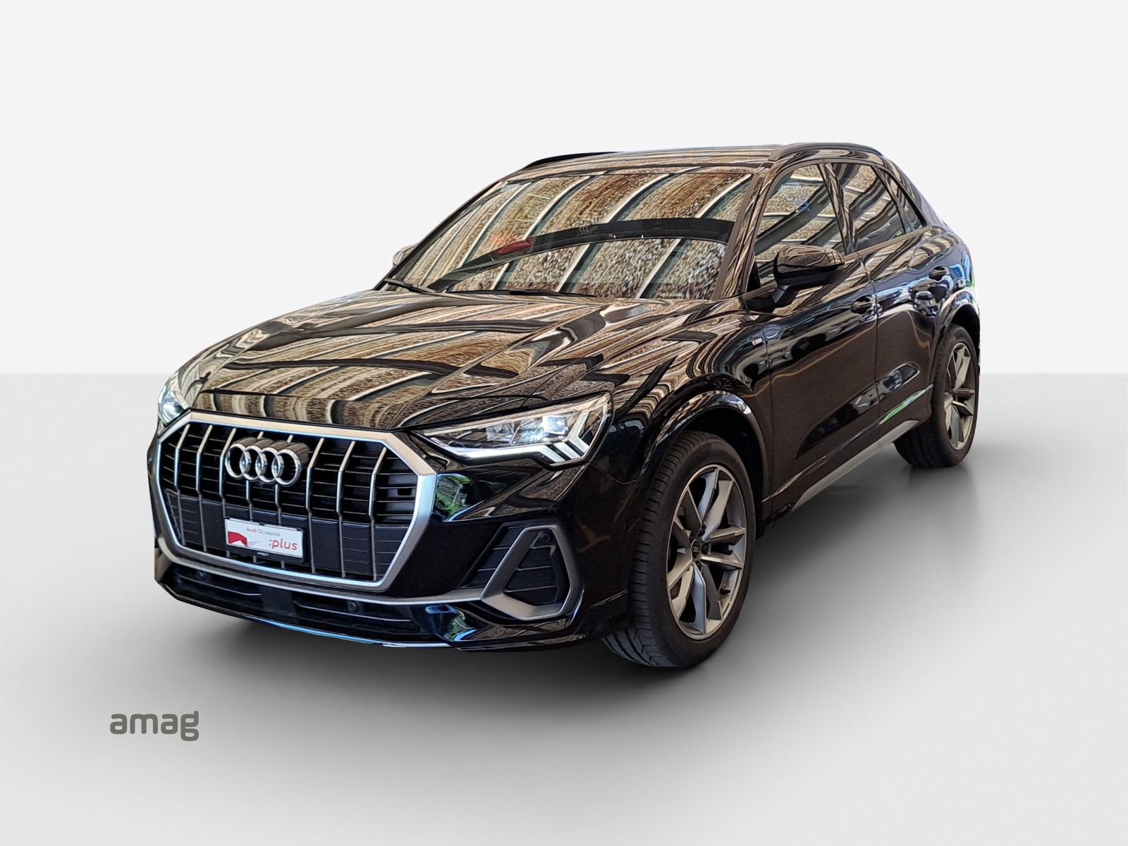 AUDI Q3 35 TFSI S line Attraction S-tronic