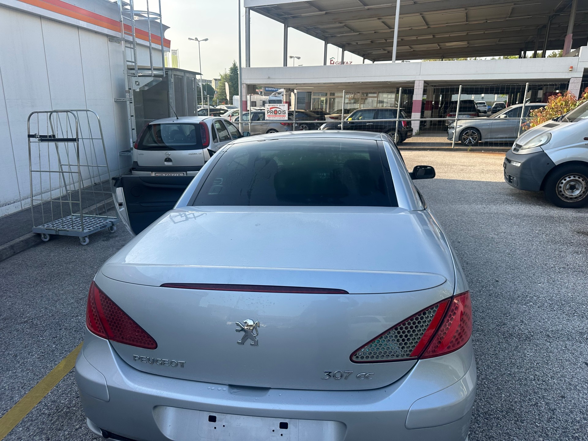 PEUGEOT 307 CC 2.0 16V Black&Silver-image-8